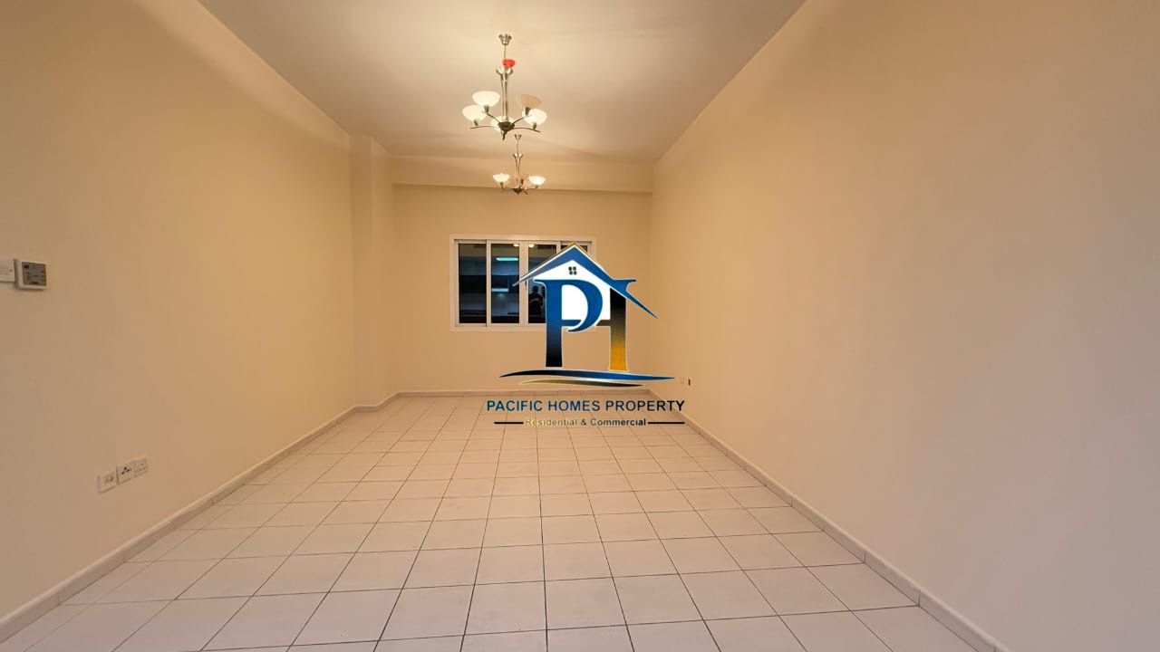 Luxurious 02 Bedroom Available With All Amenities (( ON Prime Location ))