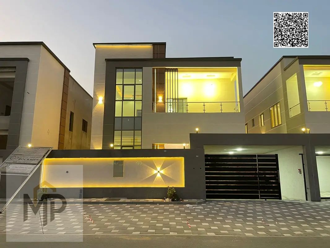 A villa with luxurious finishes, including cost, fees and air conditioning, featuring an elegant design that enhances privacy.
