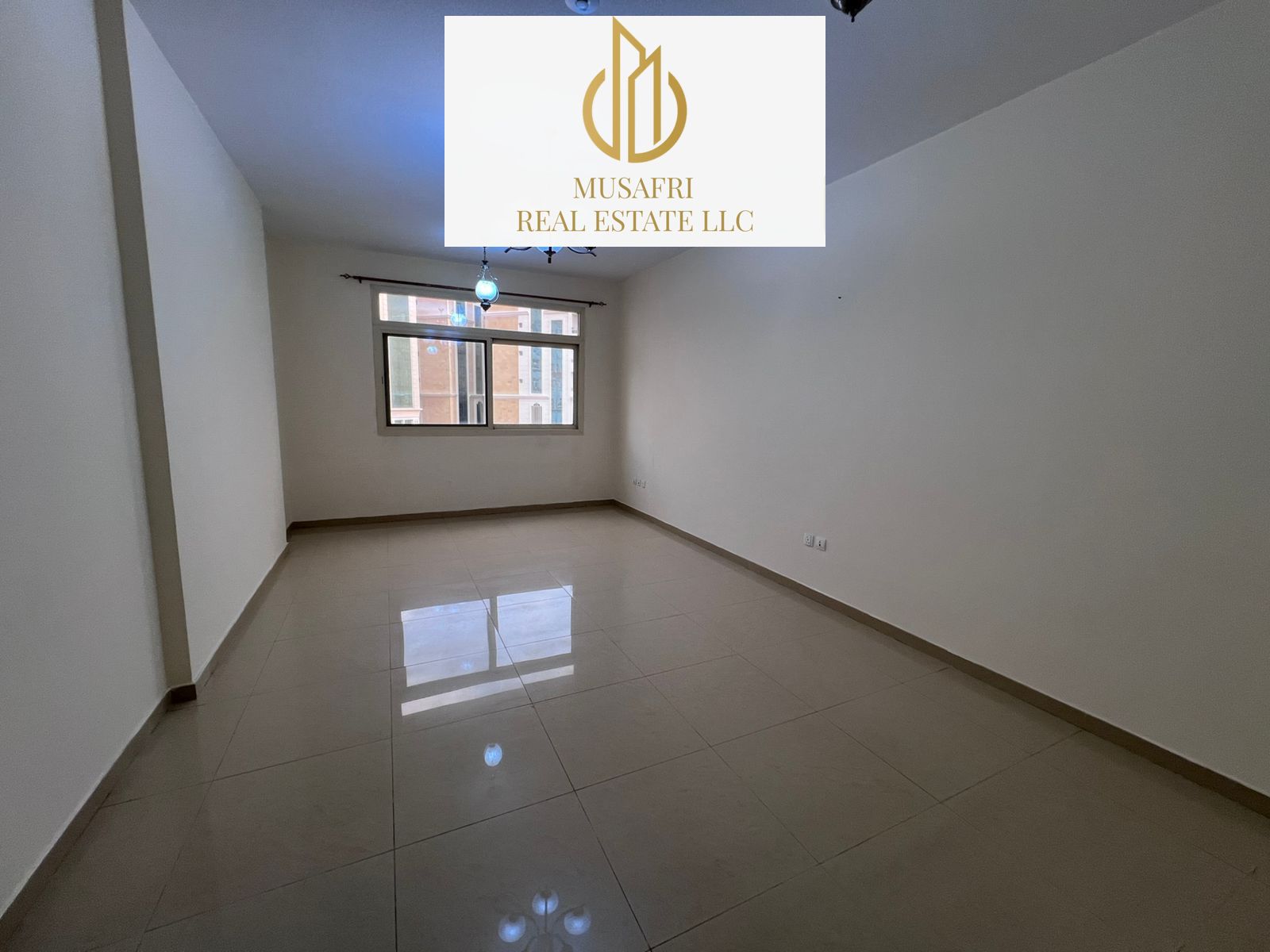 NO COMMISSION!!! Spacious 1BHK with 2 washrooms and Parking For Family in 41k, Close to Dubai Exit, Muwaileh Commercial Sharjah, Call Umer
