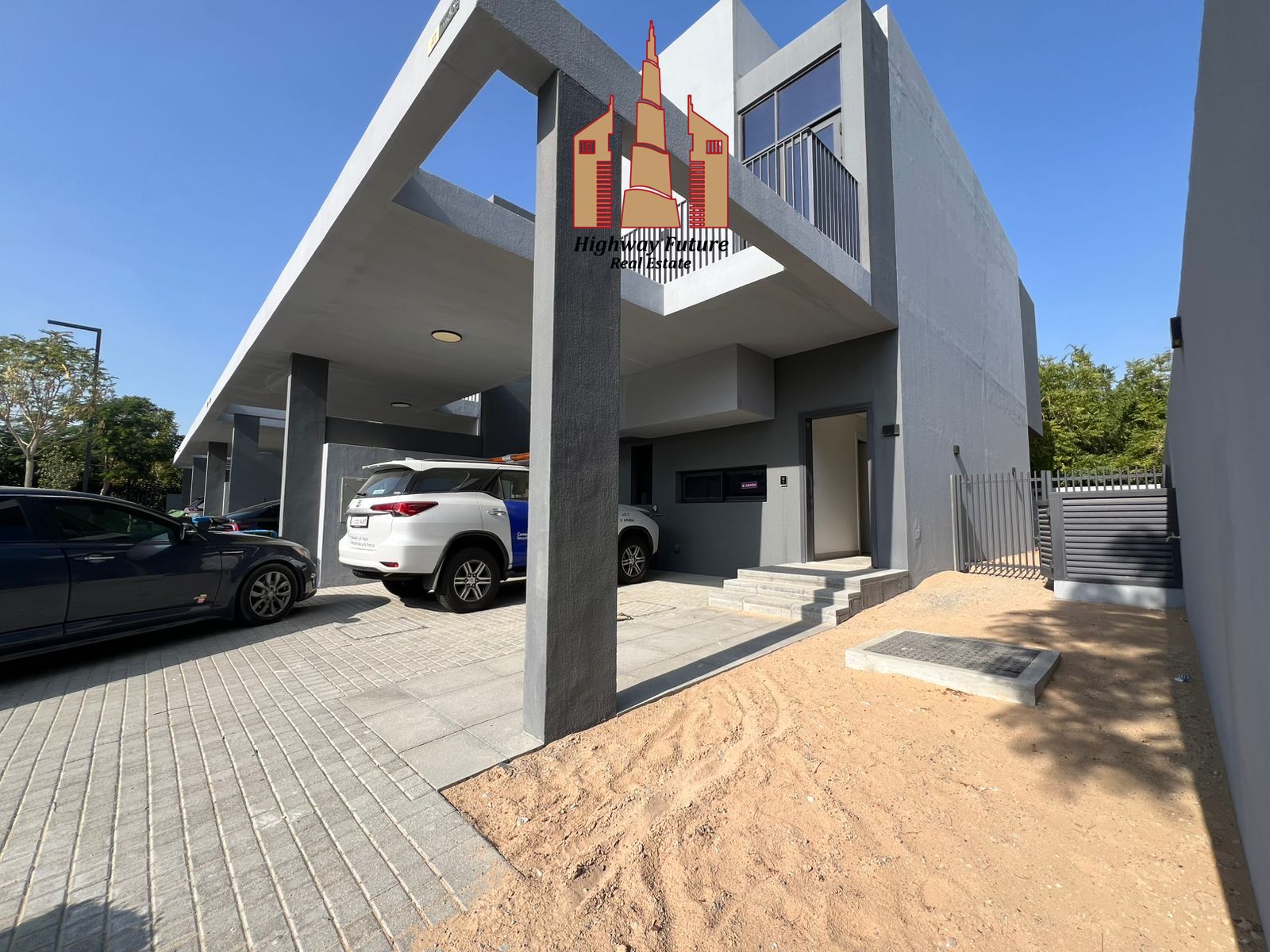Charming 3bhk corner townhouse cheapest price in sendian ::
