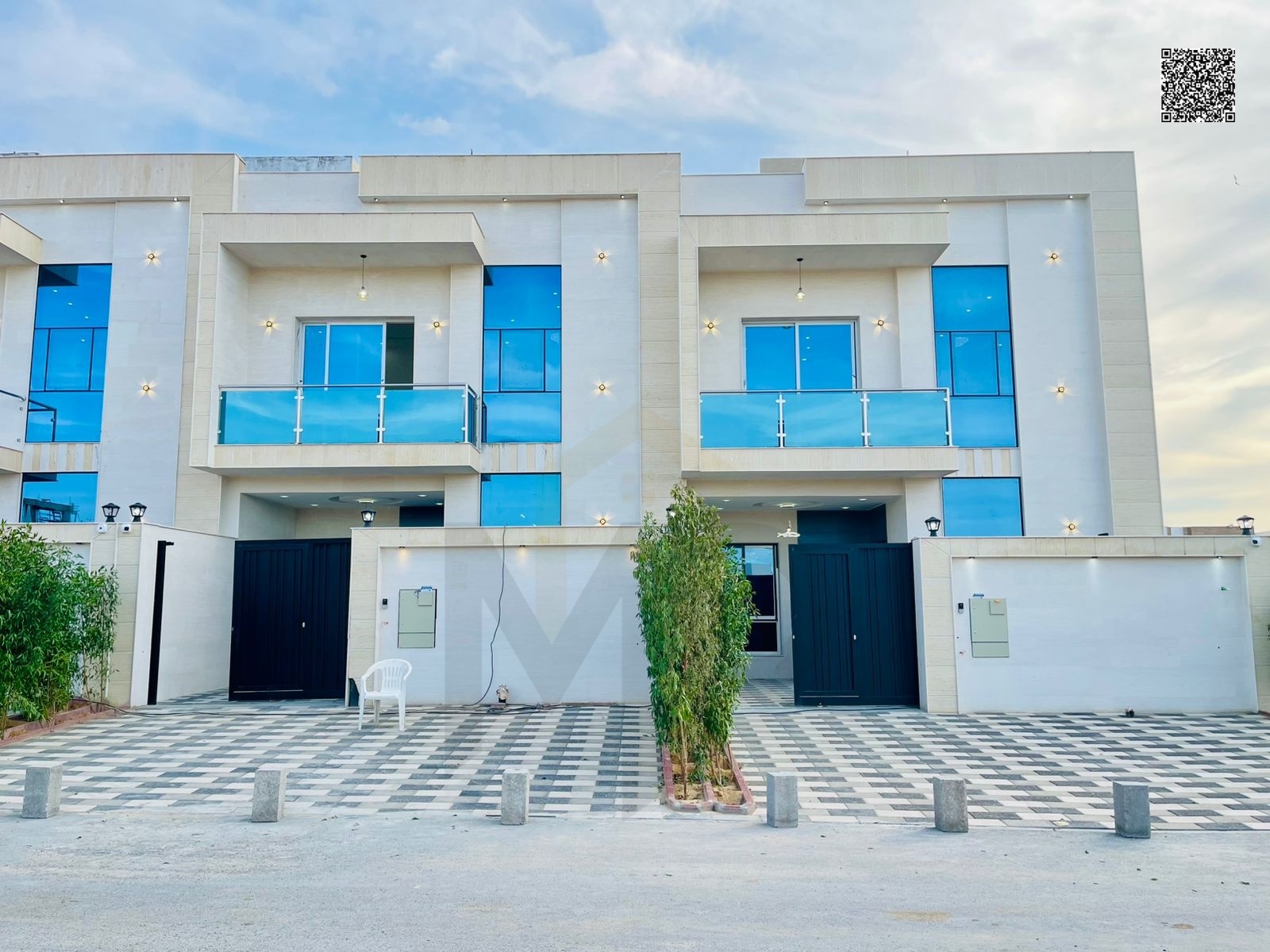 At an attractive price including registration and ownership fees, with no annual fees, and freehold ownership available to all nationalities.