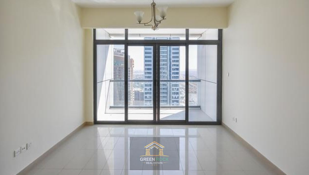 @90k || Specious 1BR (2Baths) ||
