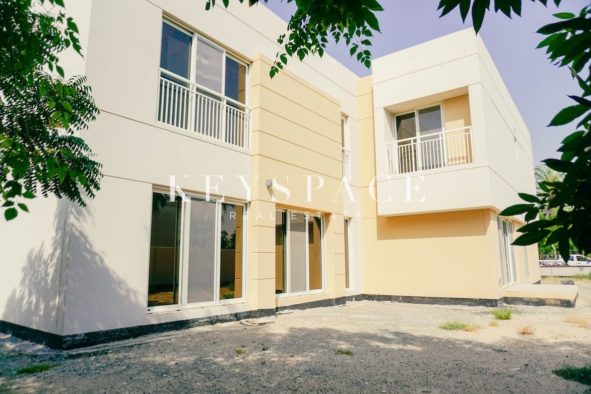 Upscale Gated Community Villa | Ideal for Families and Investors | Resale