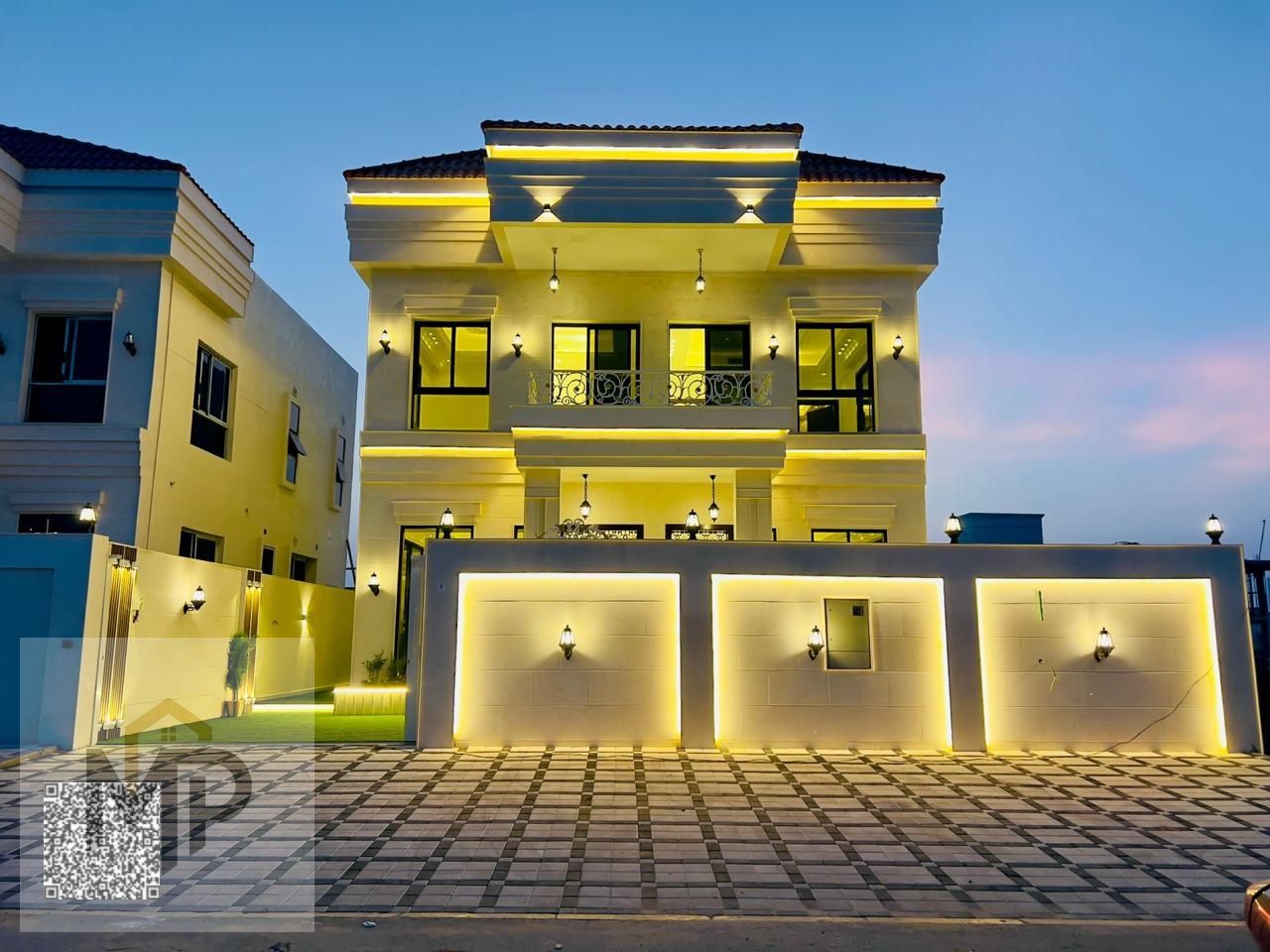 A fantastic opportunity to own a spacious, classic-style villa in one of Ajman's most sought-after residential communities. Featuring four master bedr