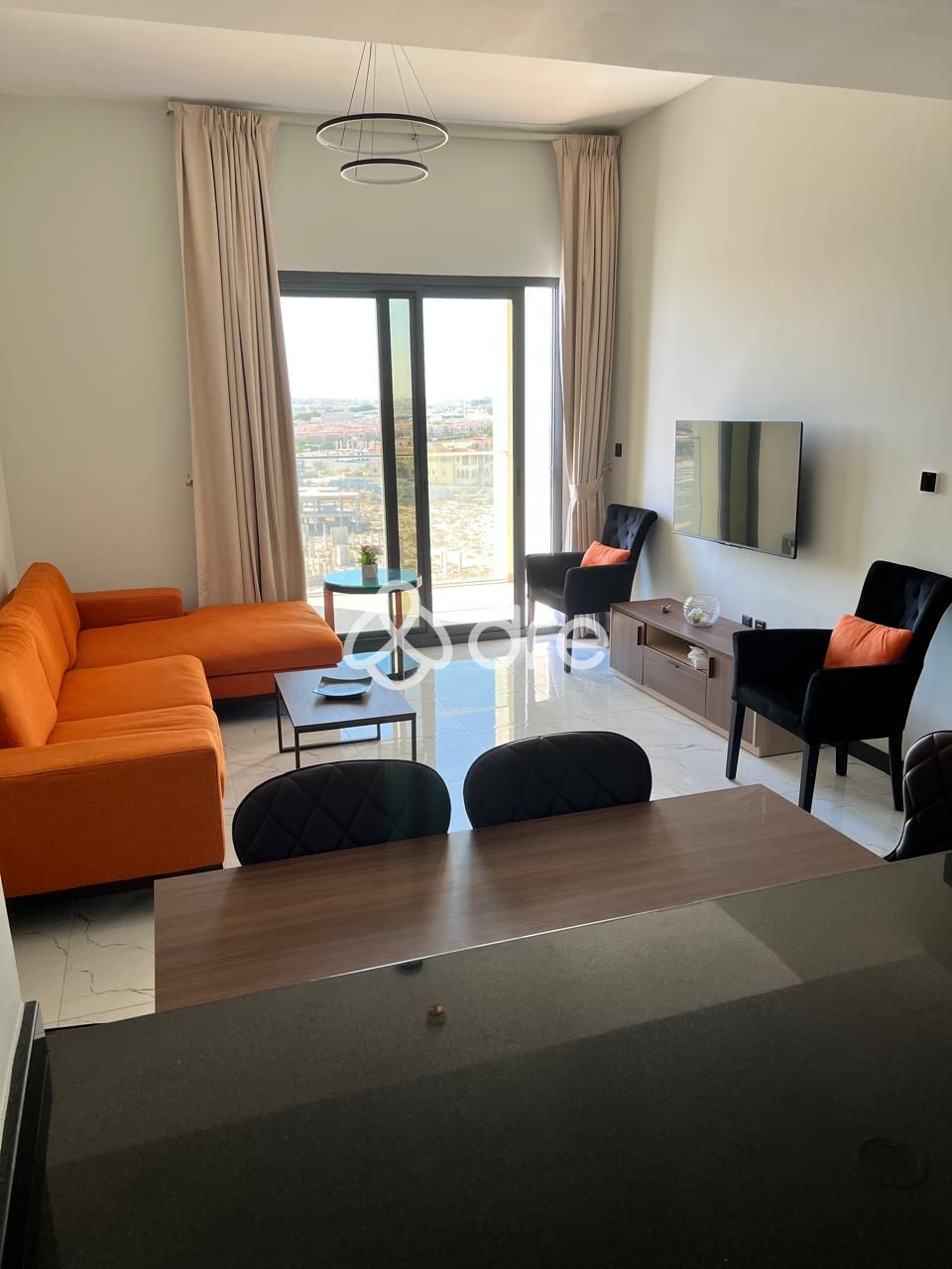 Pool View | 1 Bed + 2 Bath | Modern Layout