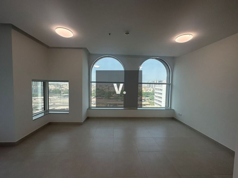 Lower Floor | Close to Metro | Great Sea View