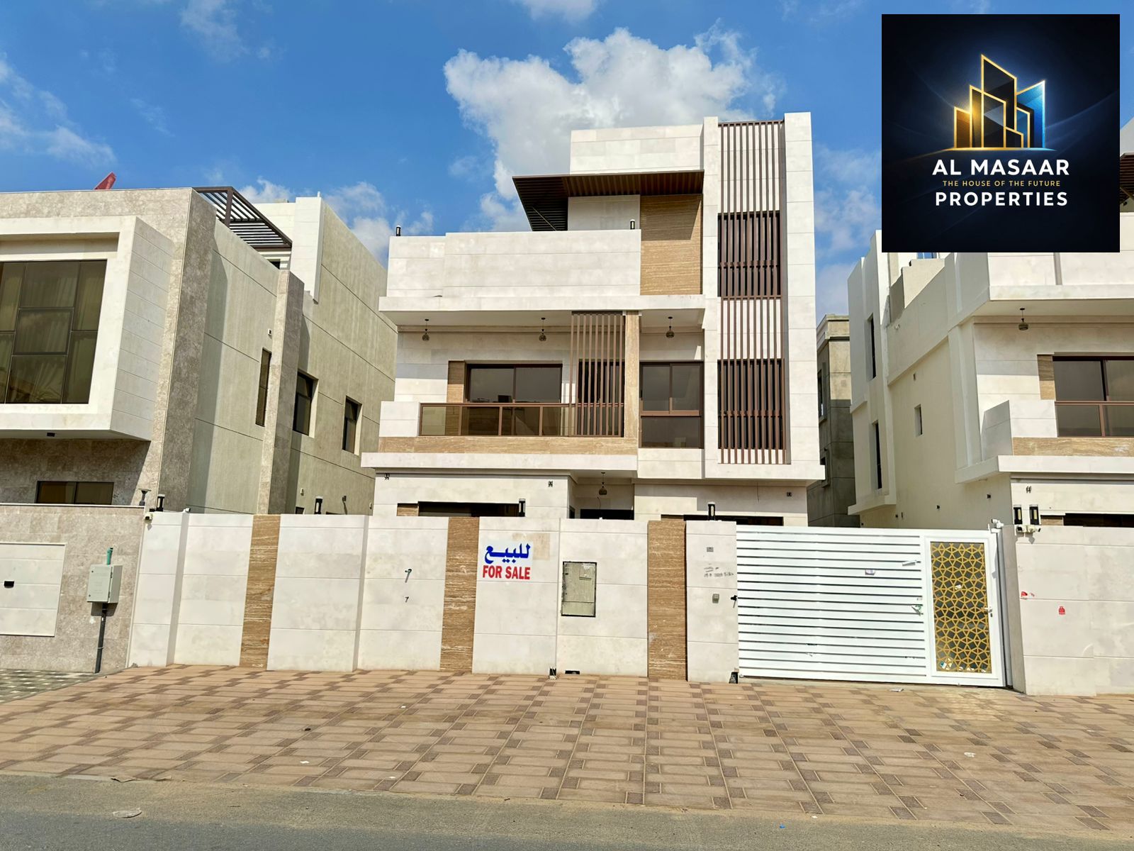 Villa for sale directly from the owner, including registration and ownership fees, super deluxe finishing.