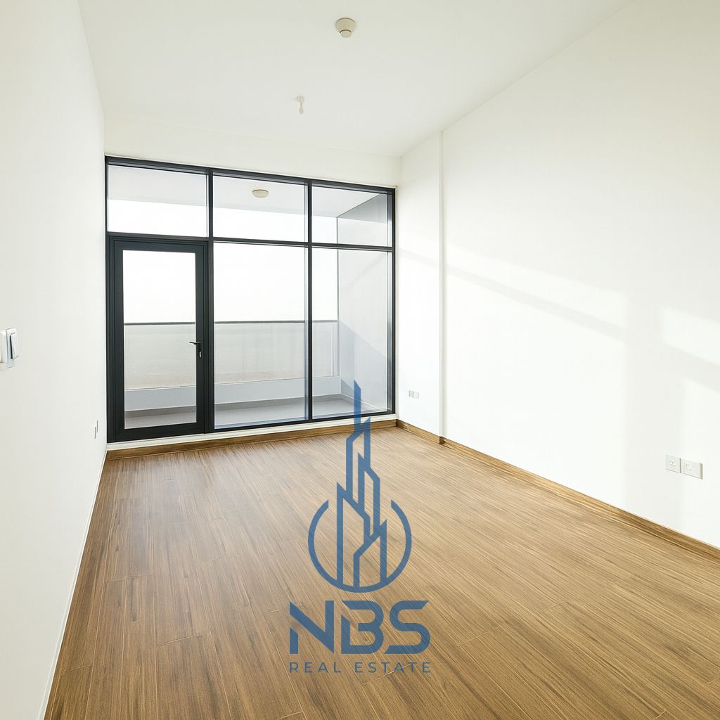 Unfurnished | Vacant | Huge Layout
