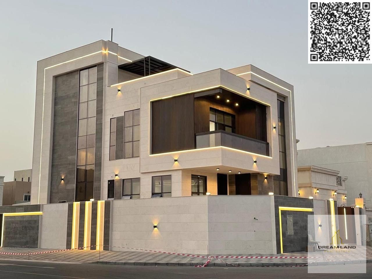 Directly from the owner: Corner villa with private pool next to the mosque. Freehold ownership available to all nationalities.