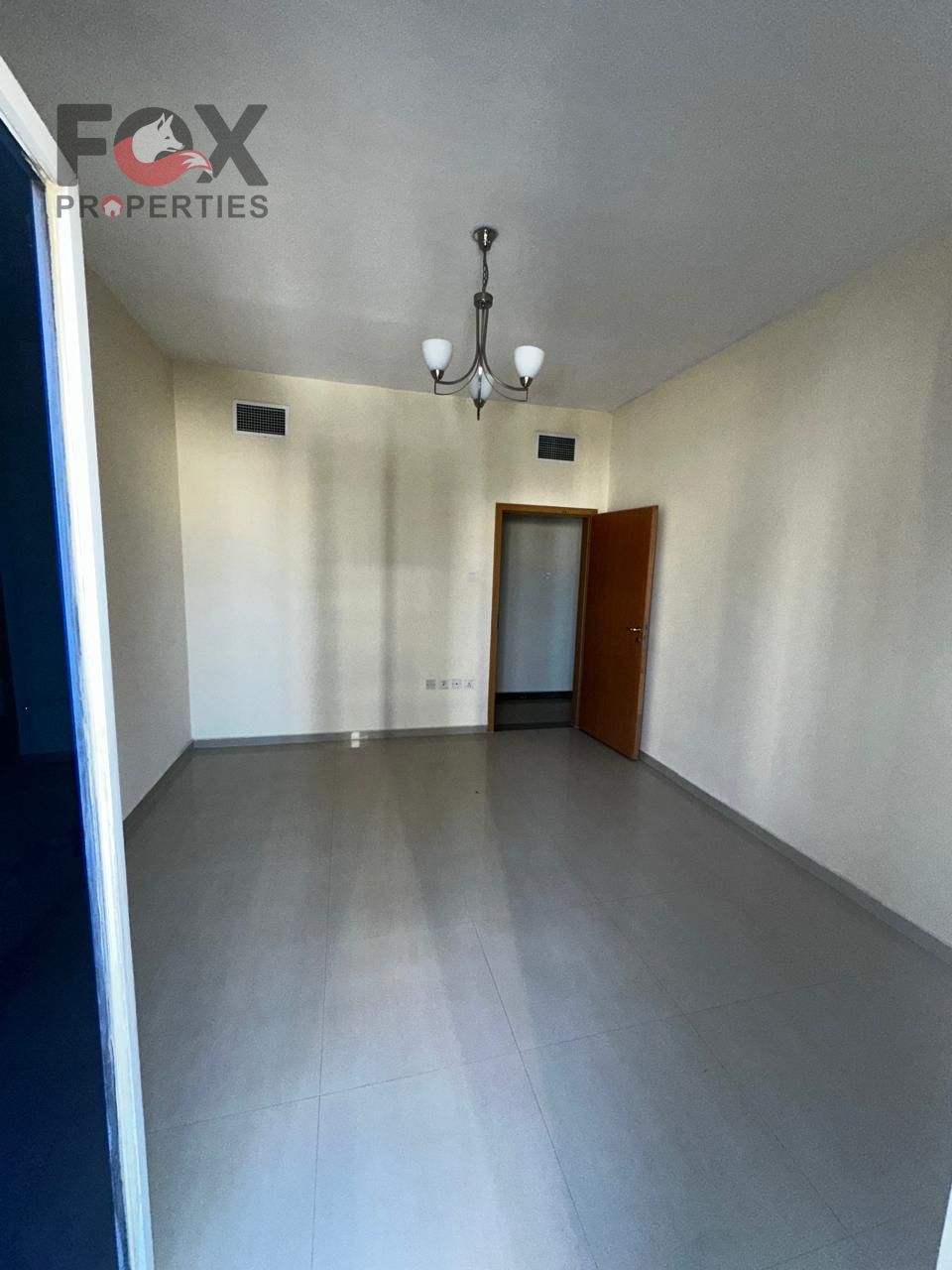 Payment facilities, close to all services, practical design and comfortable spaces