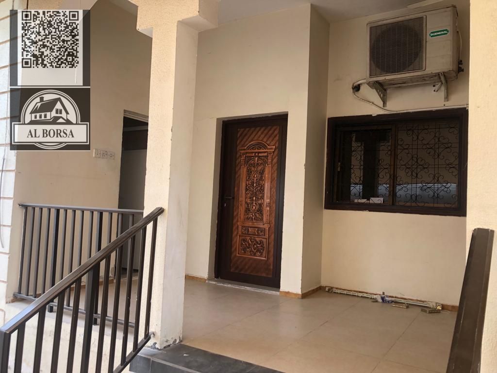 Traditional Arabic house for sale in Al Nuaimiya 1, Ajman | 3 bedrooms + majlis, living room, and kitchen | Close to Wasit Street and Dubai exit |