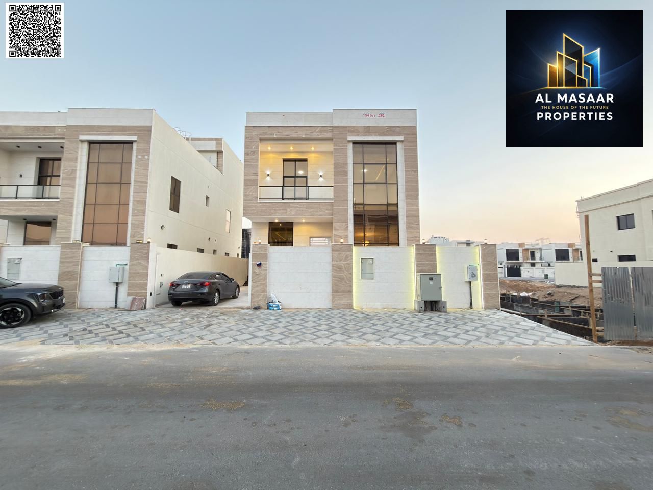 "A European-style villa with two floors and a roof, 7 master bedrooms, in a prime location close to all services. The price includes electricity, wate