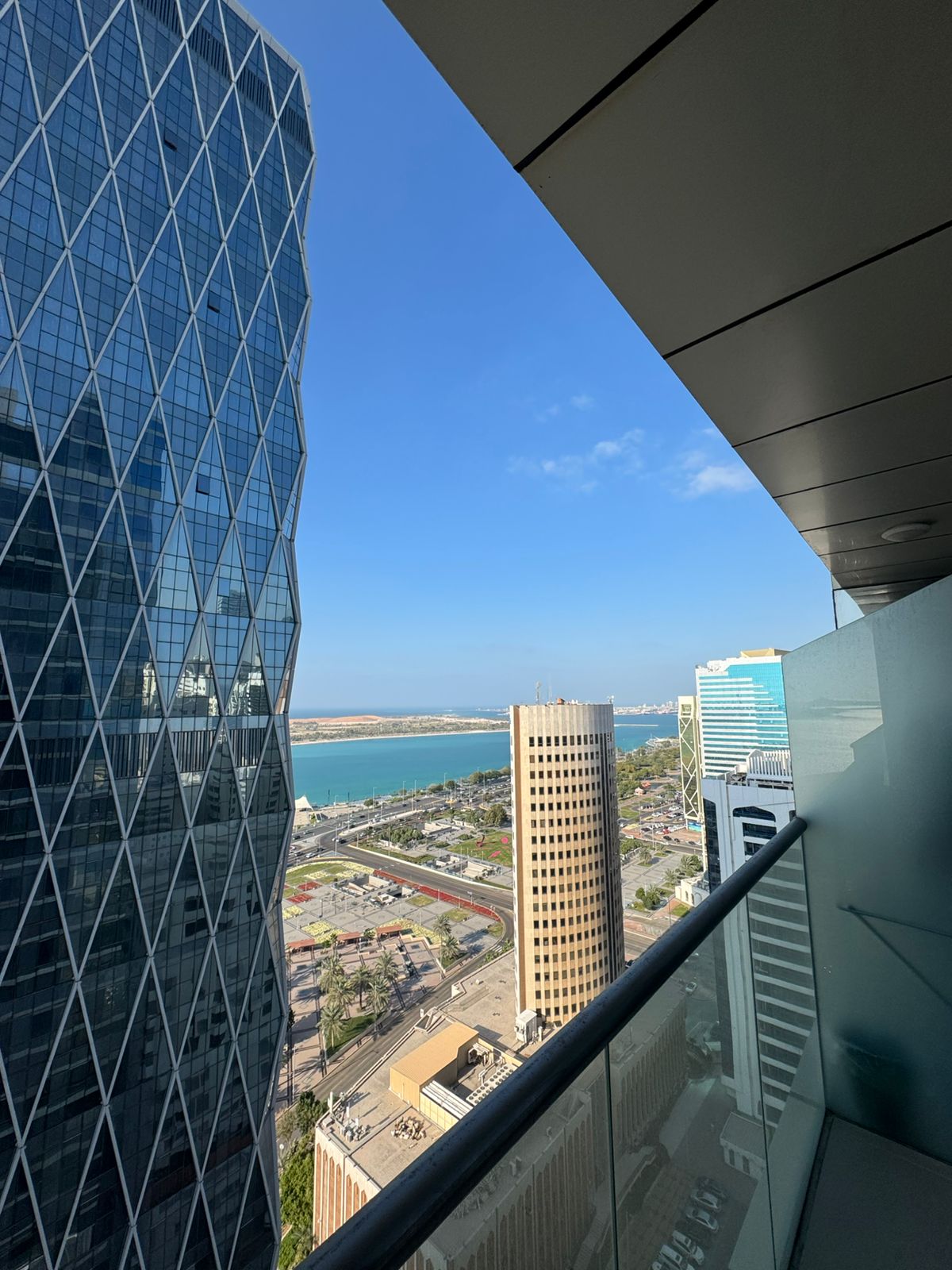 Luxury 4 Bedroom + Maid | Sea View | Al Hisn, Abu Dhabi