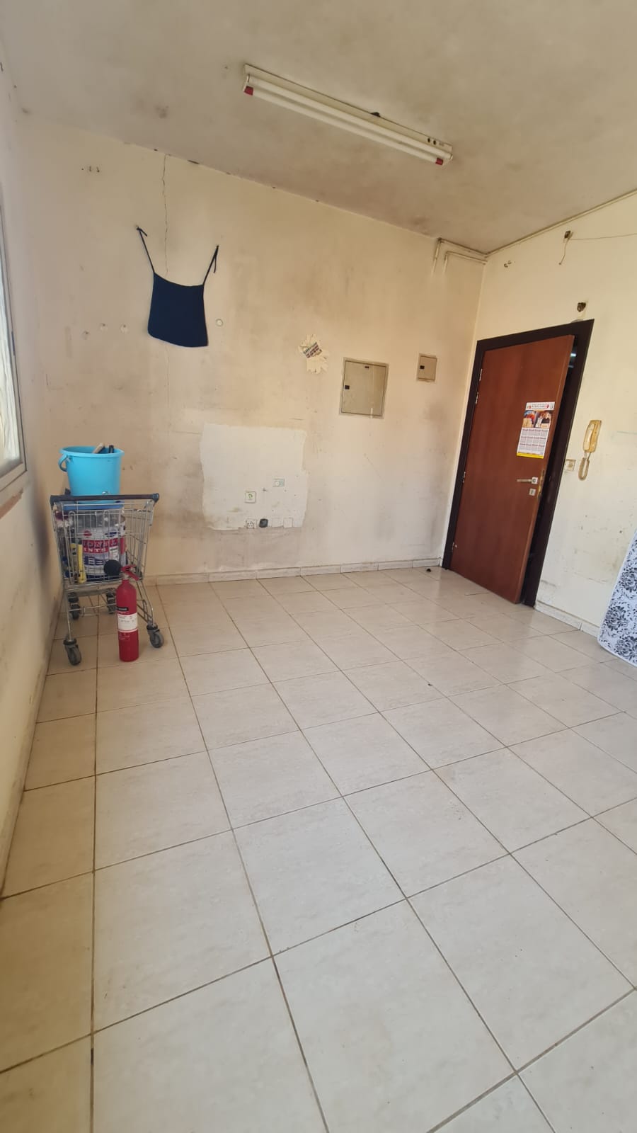 Studio for Rent in Al Butina Separate kitchen Central air conditioning Quiet and suitable location for living