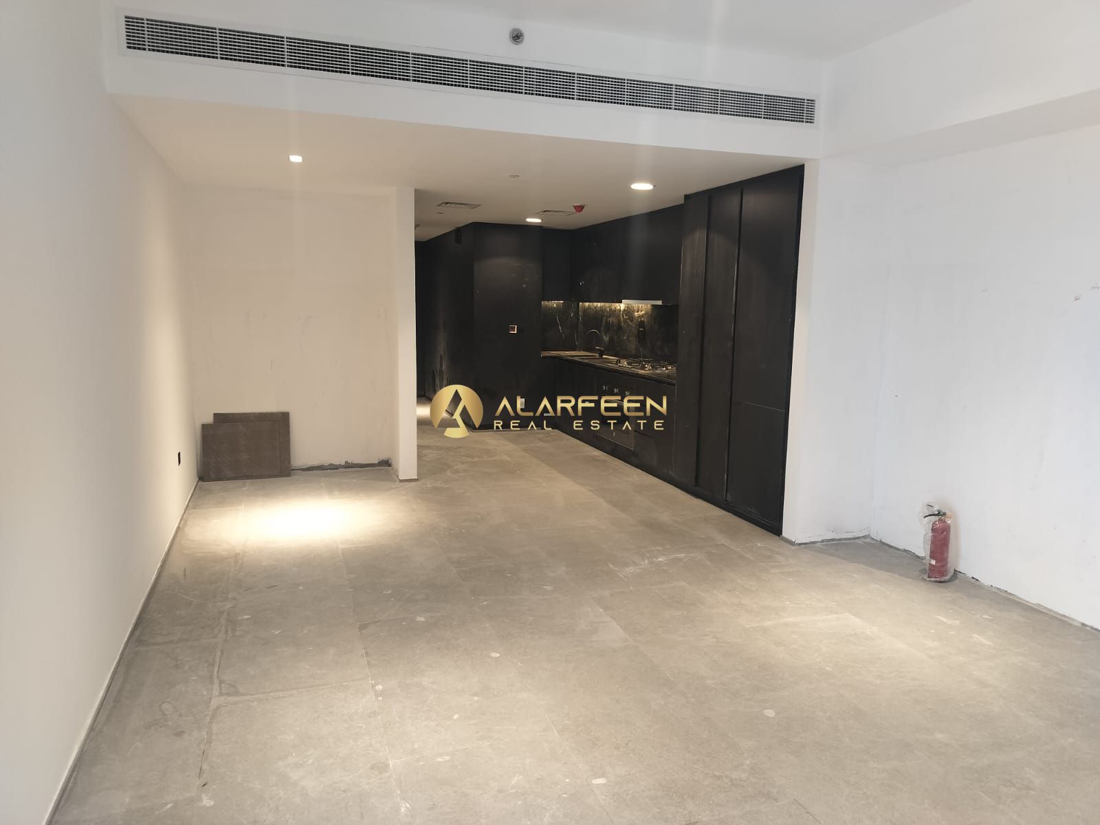 Prime Location | Fitted Kitchen | Unfurnished