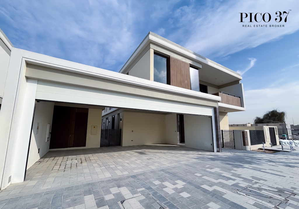 5 Bedroom Villa ǀ Upgraded ǀ Spacious Villa