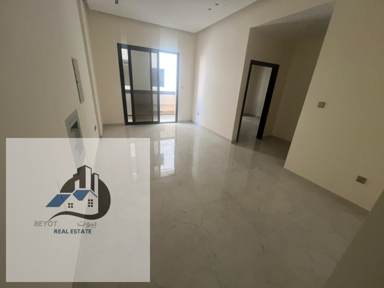For Rent in Ajman – Al Jurf 3 | First Tenant Spacious 1 Bedroom + Living Room apartment in a prime location directly on Sheikh Mohammed Bin Zayed