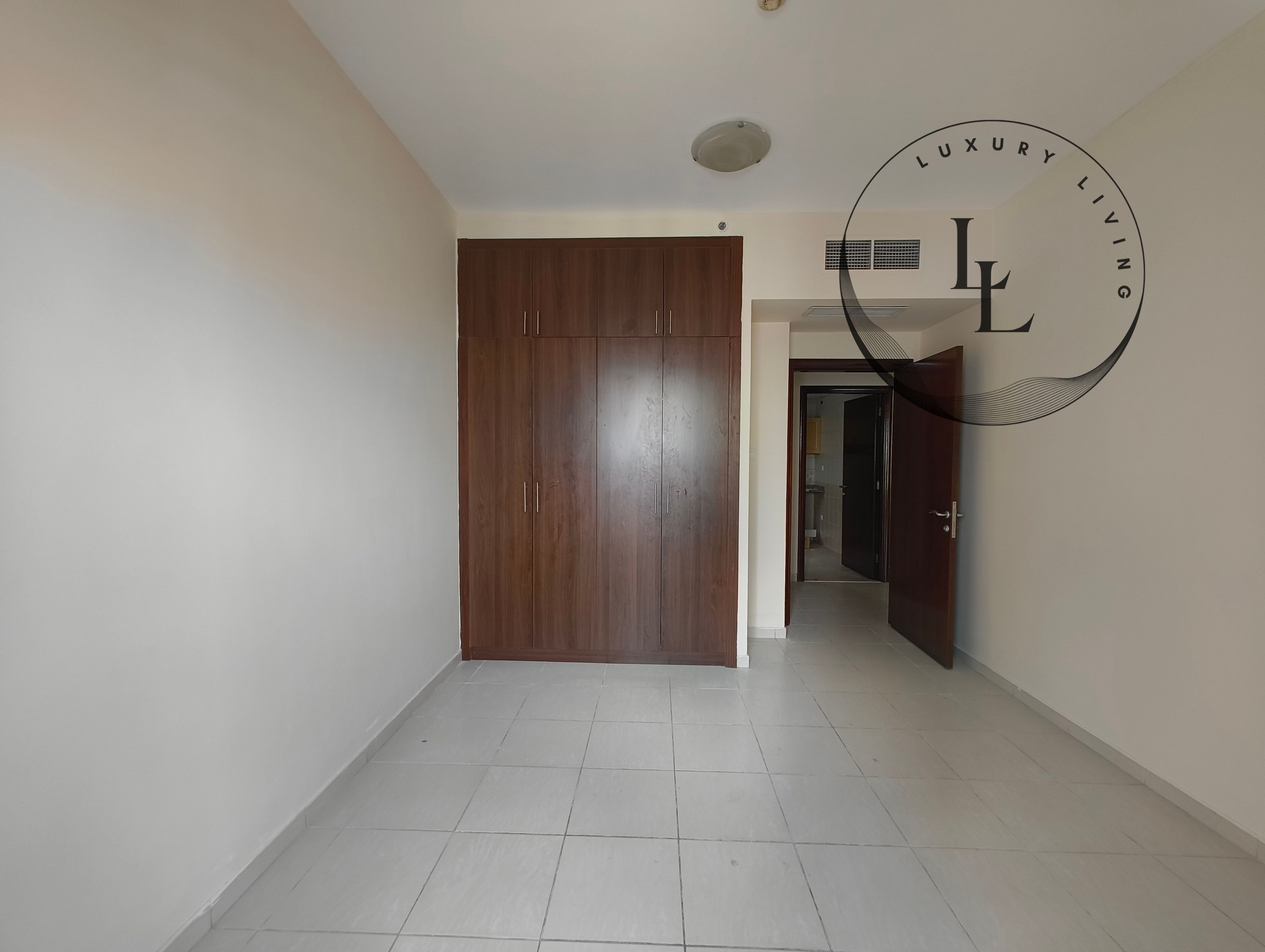 Lavish 1bhk apartment in 40k with parking Al Majaz 3 area
