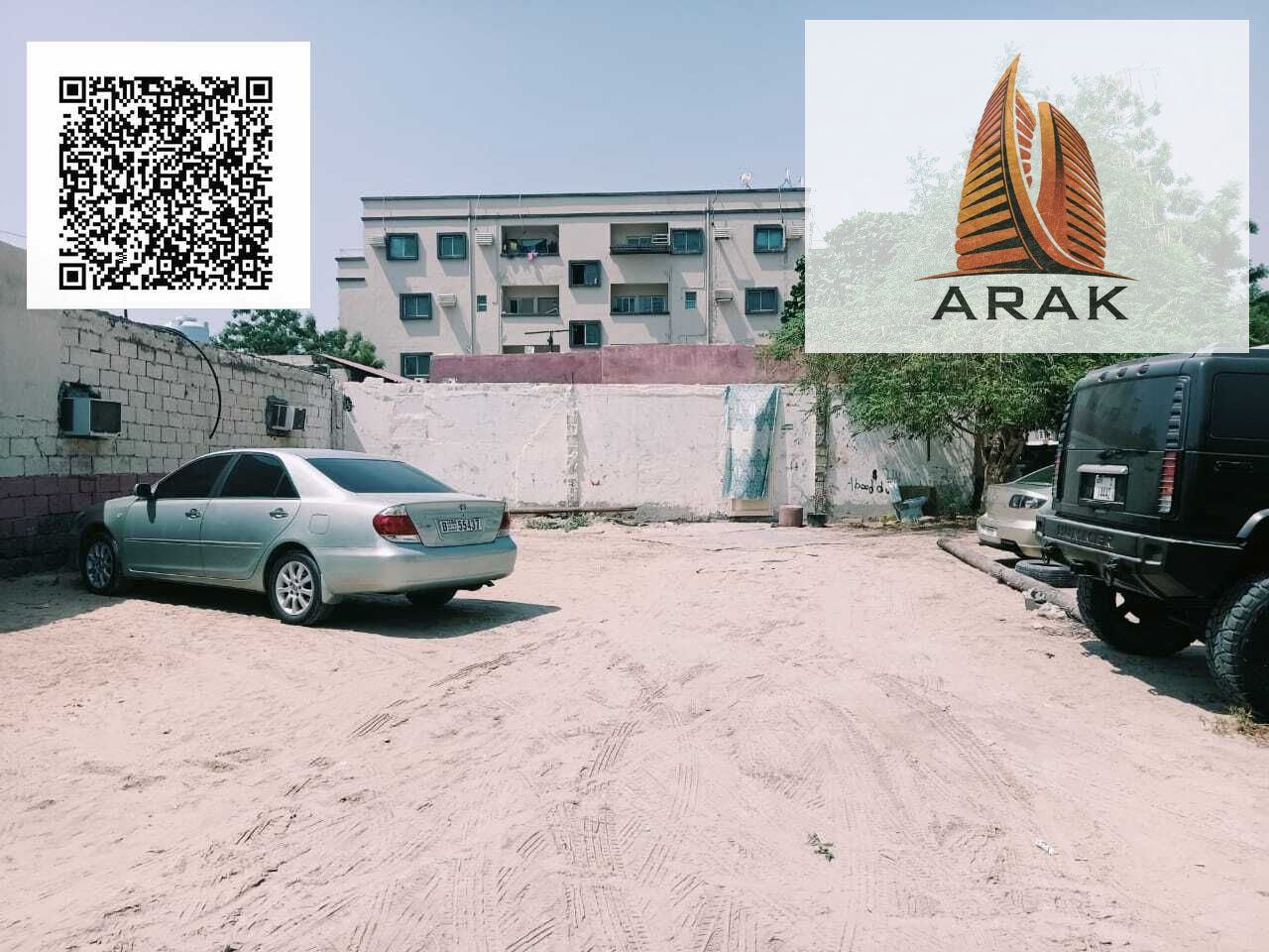 Arabic House for Sale – Al Rashidiya 3 – Ajman Land area: 2,000 sq. ft. Number of rooms: 6 rooms Usage: Residential investment Layout: Ground + 2 floo