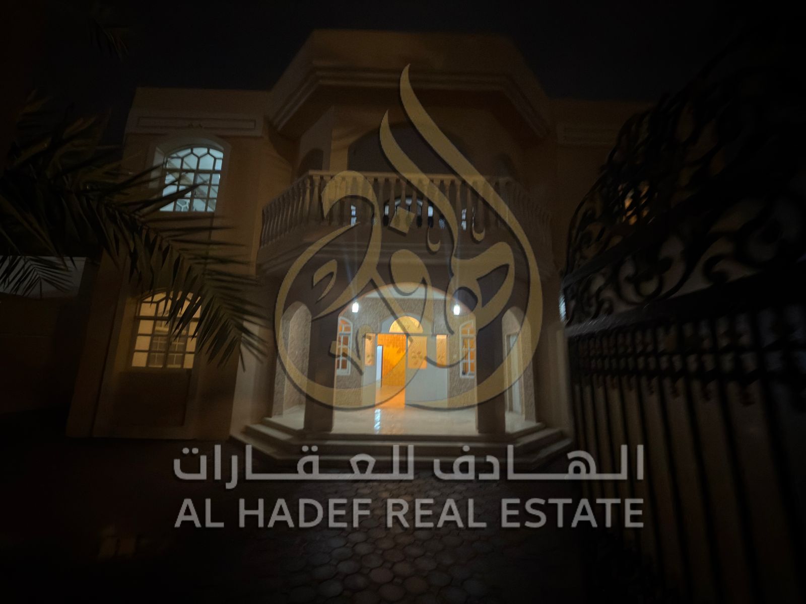 Dream Villa for Annual Rent – 10 Bedrooms, 7 Bathrooms, Prime Al Nakheelat Location!