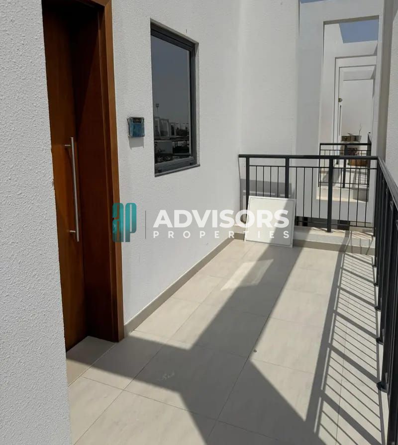 Prime Location || Balcony || Ready ||