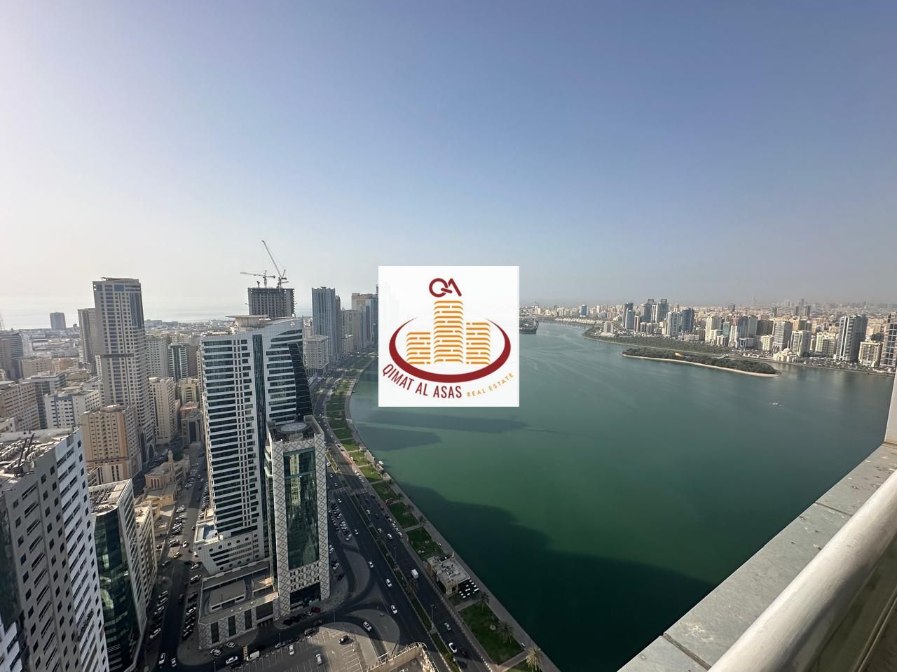For sale - 2 bedrooms and a living room + 2 bathrooms + maid's room + parking. Price: 900,000