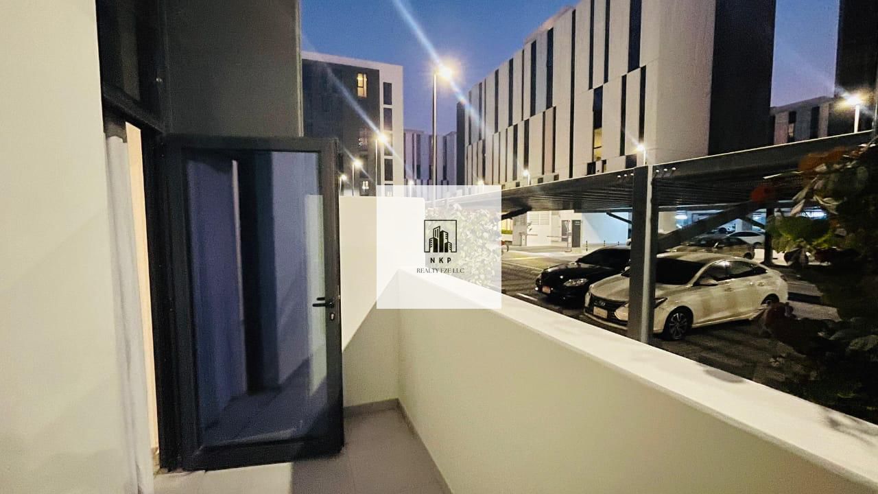 Specious luxury studio apartment for rent
