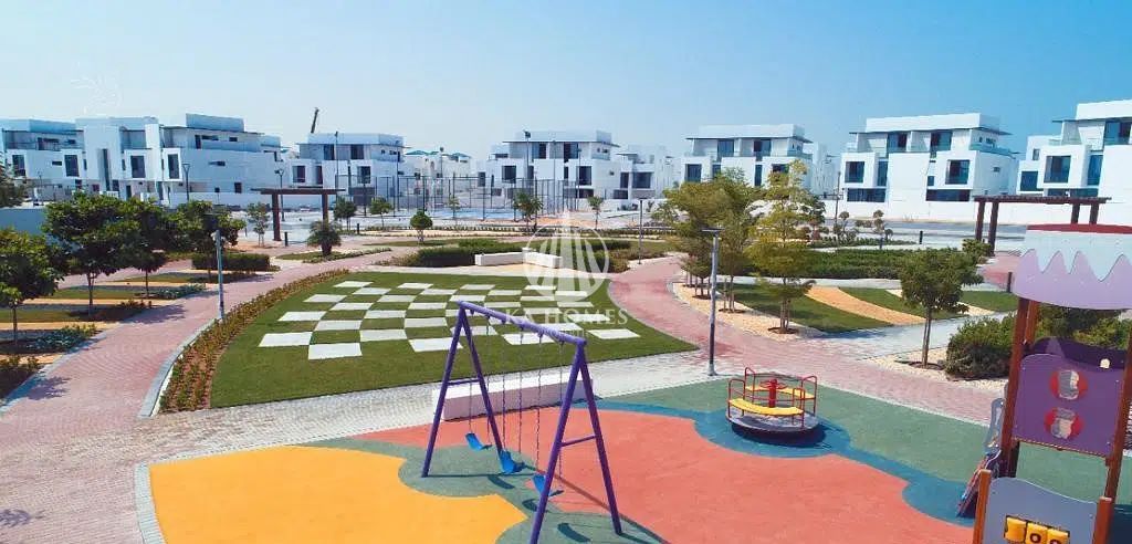 Ready immediately. Lowest price per square foot. Fully furnished. Freehold ownership. Golden residency. Discount on registration and maintenance fees