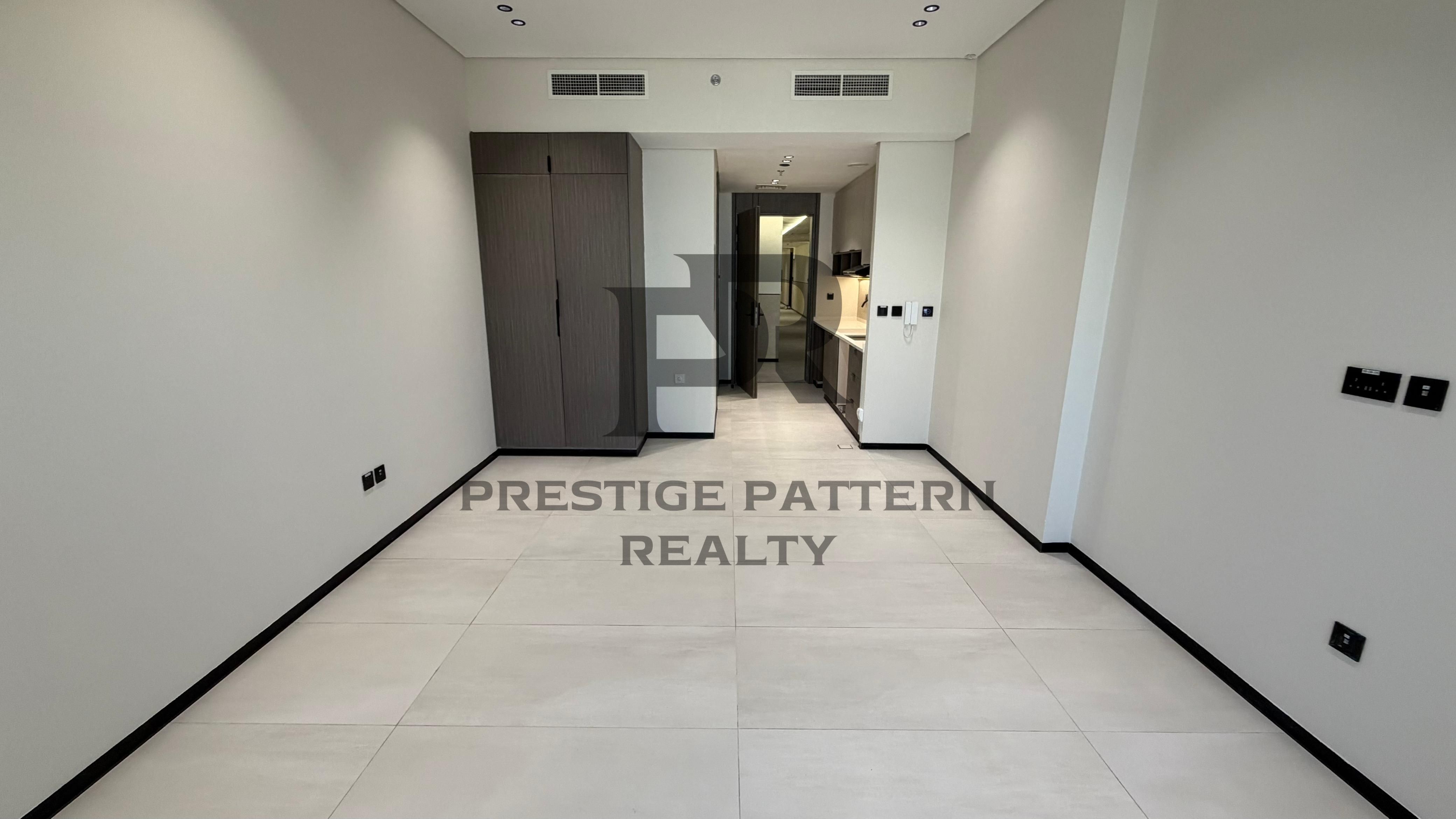 ONE MONTH FREE | SPACIOUS STUDIO | NUMEROUS AMENITIES | WITH PARKING