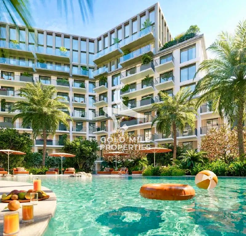 Last Unit-Resort Style Living...