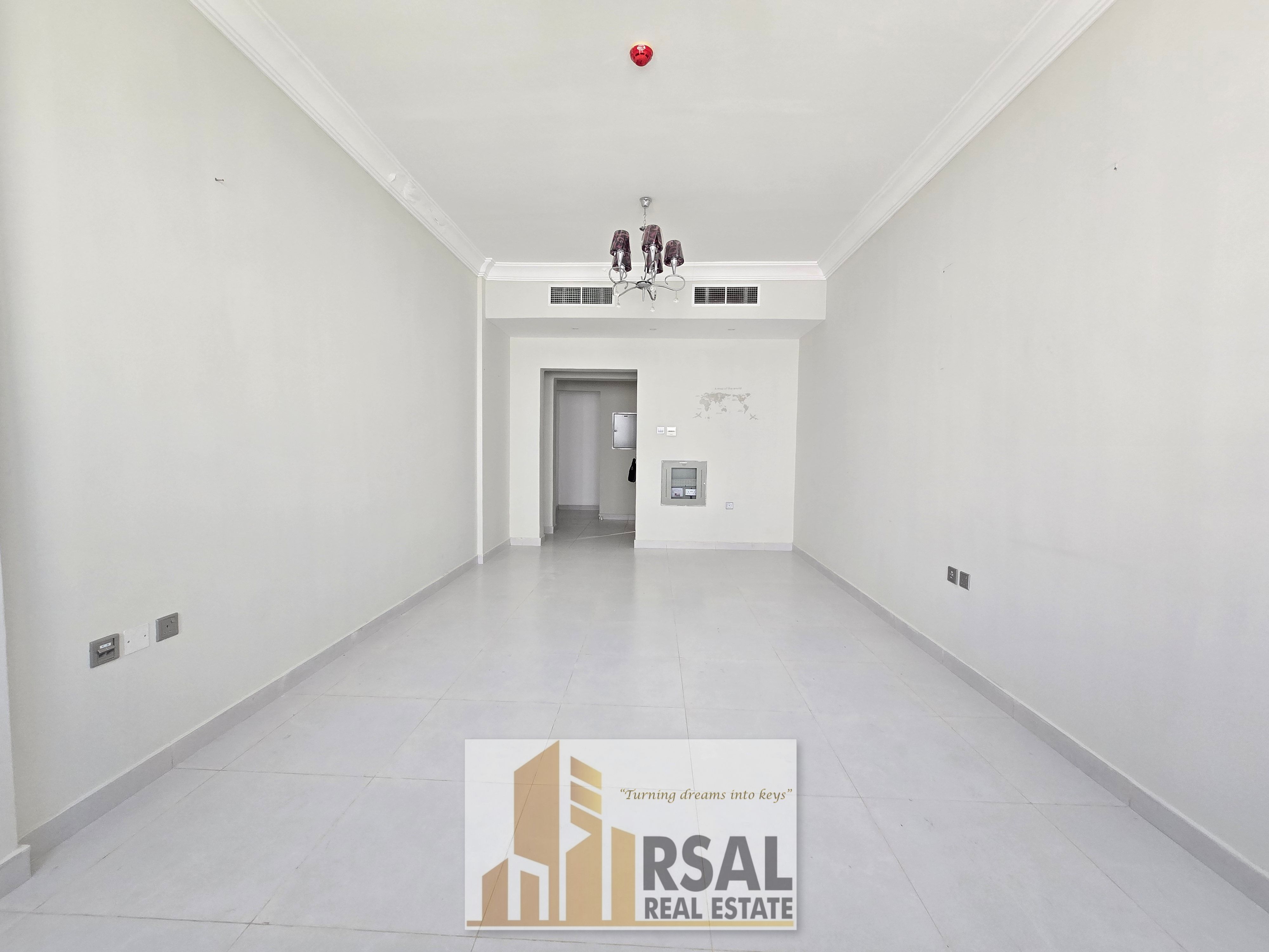 Limited time offer _ Lavish like new _Master room. _ Balcony _ Ready to move