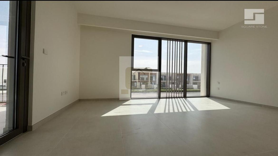 Corner Unit / Ready to move / Vacant