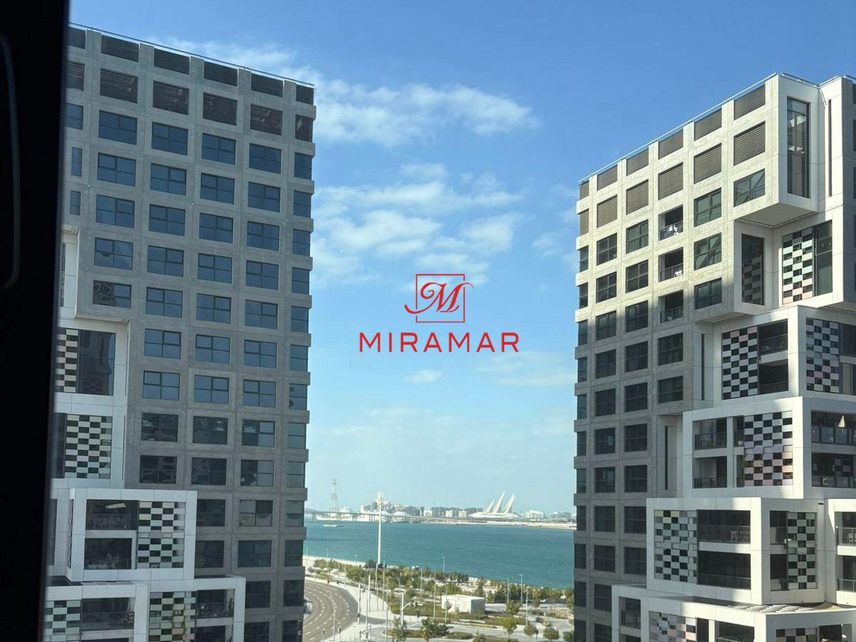 ⁂ Partial Sea View⁂ With Balcony⁂ Ready To Move ⁂