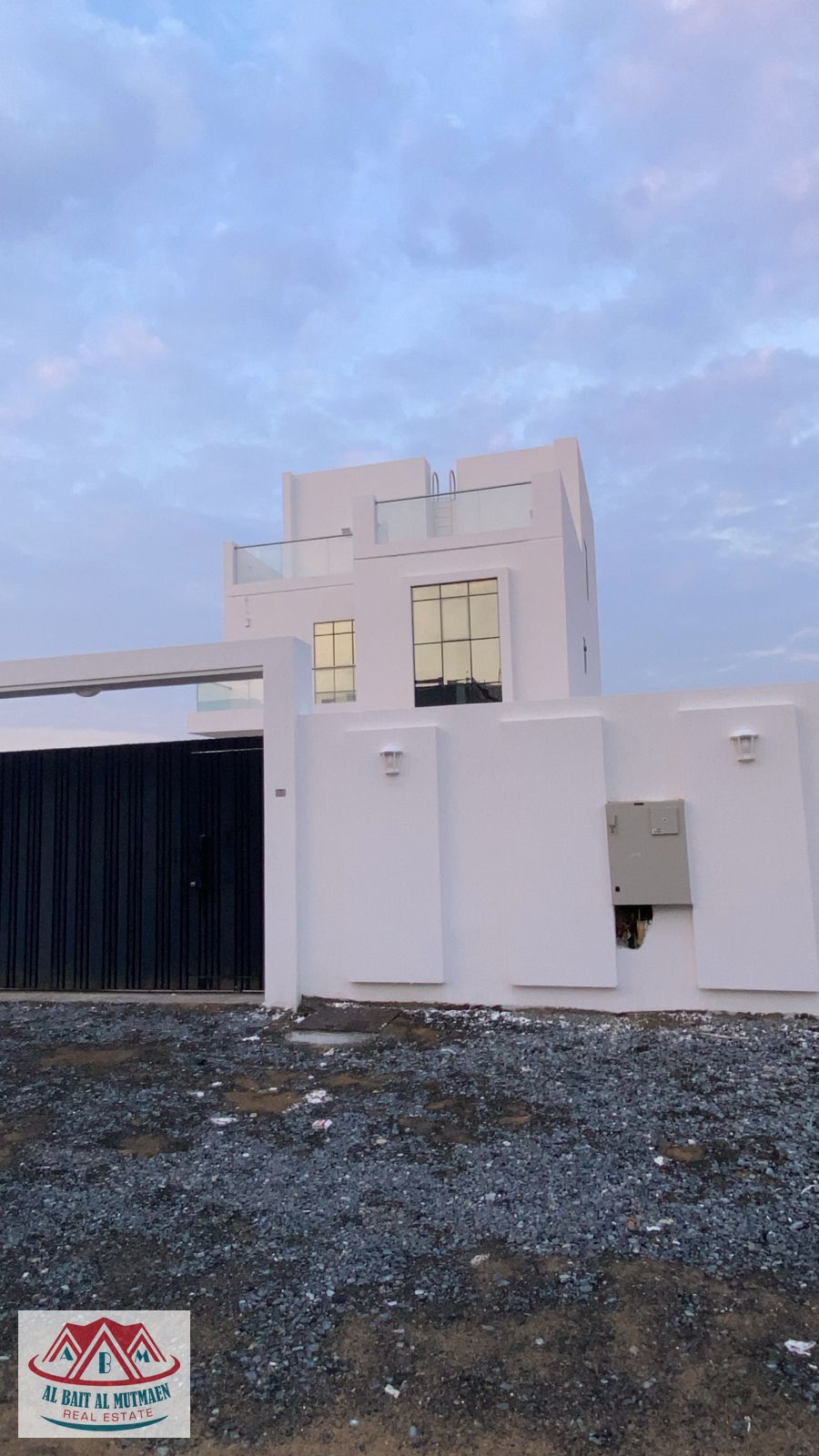 new three-story villa with five bedrooms and central air conditioning on a farm