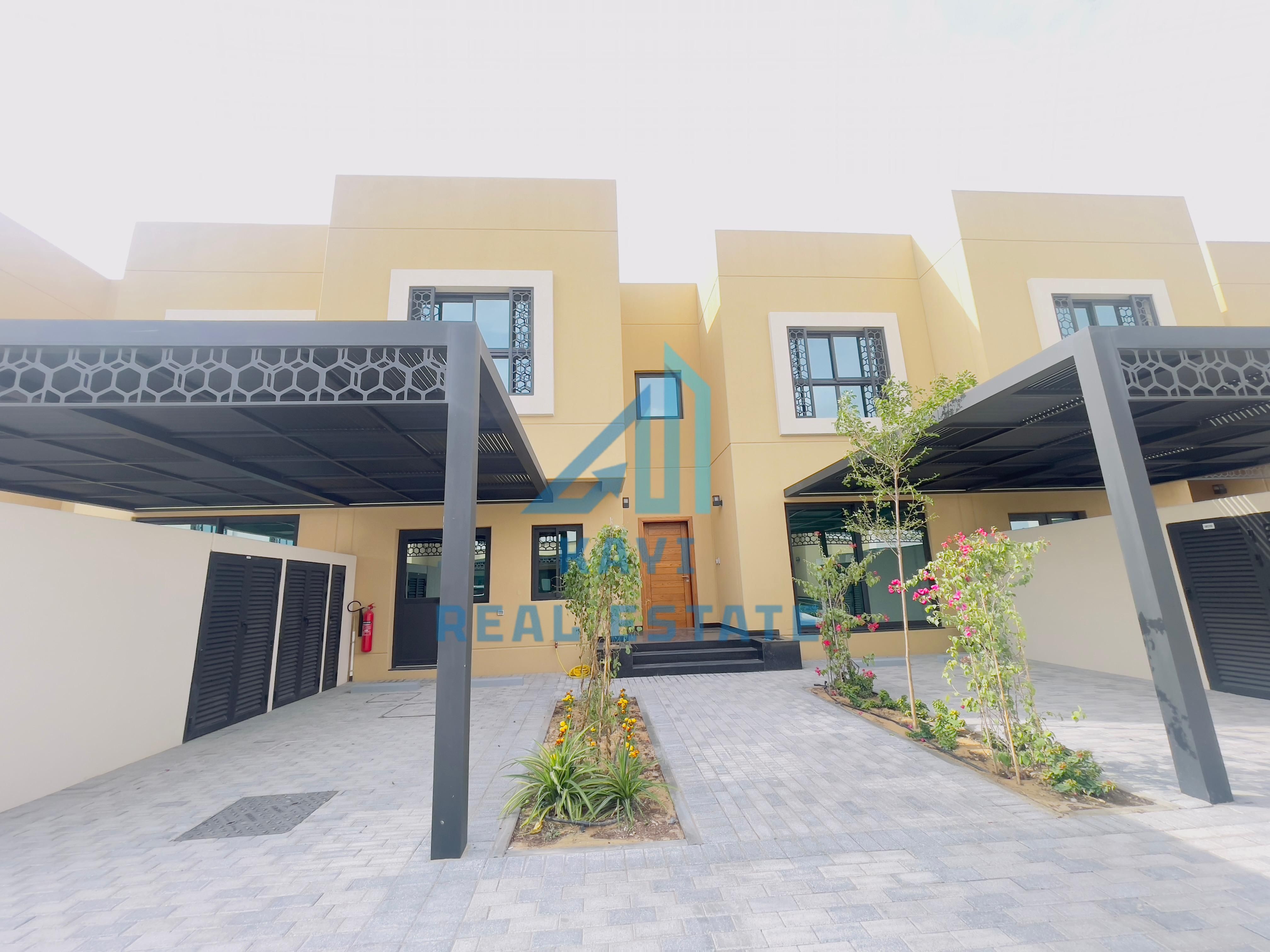 Luxurious 4-Bedroom, 2 Master townhouse for sale in SSC Sharjah