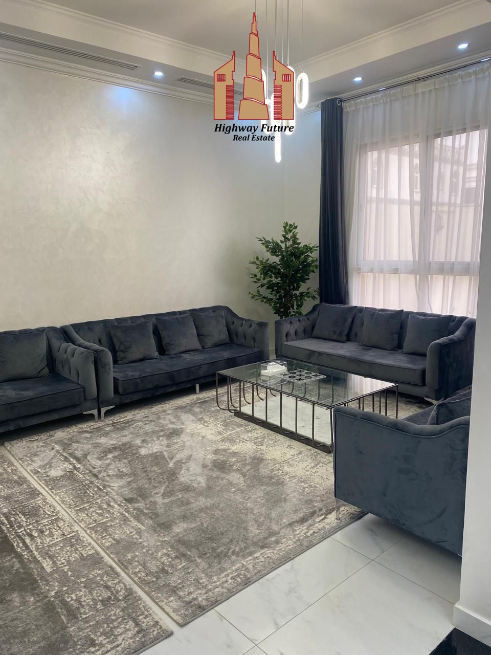 Spacious villa for sale in al hoshi sharjah with separate majlis room dinning maid room