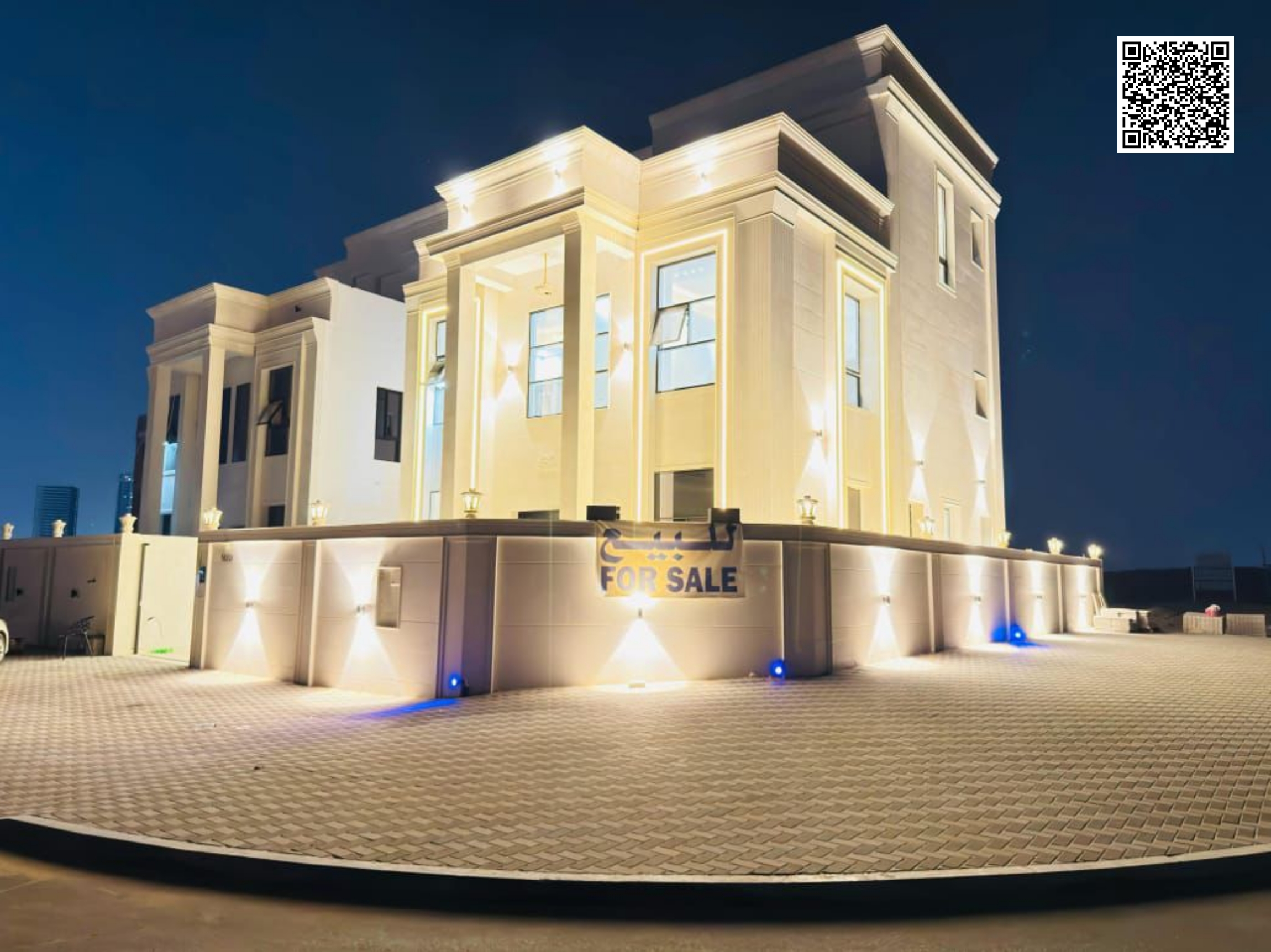 Villa for sale in Ajman at a bargain price, including fees. Excellent location, freehold ownership for life for all nationalities, with the possibilit