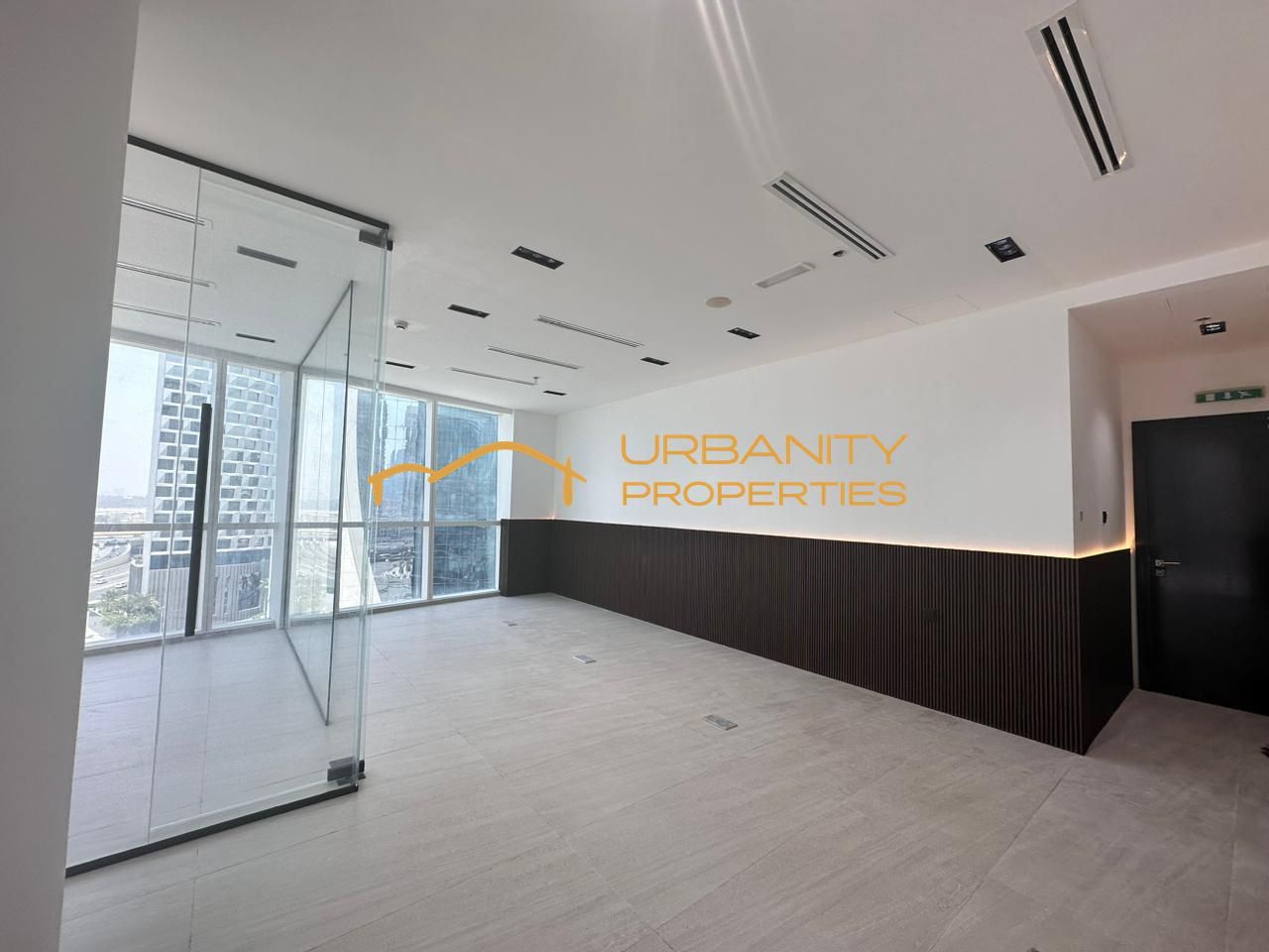 Fully Fitted Office Space in B2B Tower, Business Bay â€“ AED 130,000