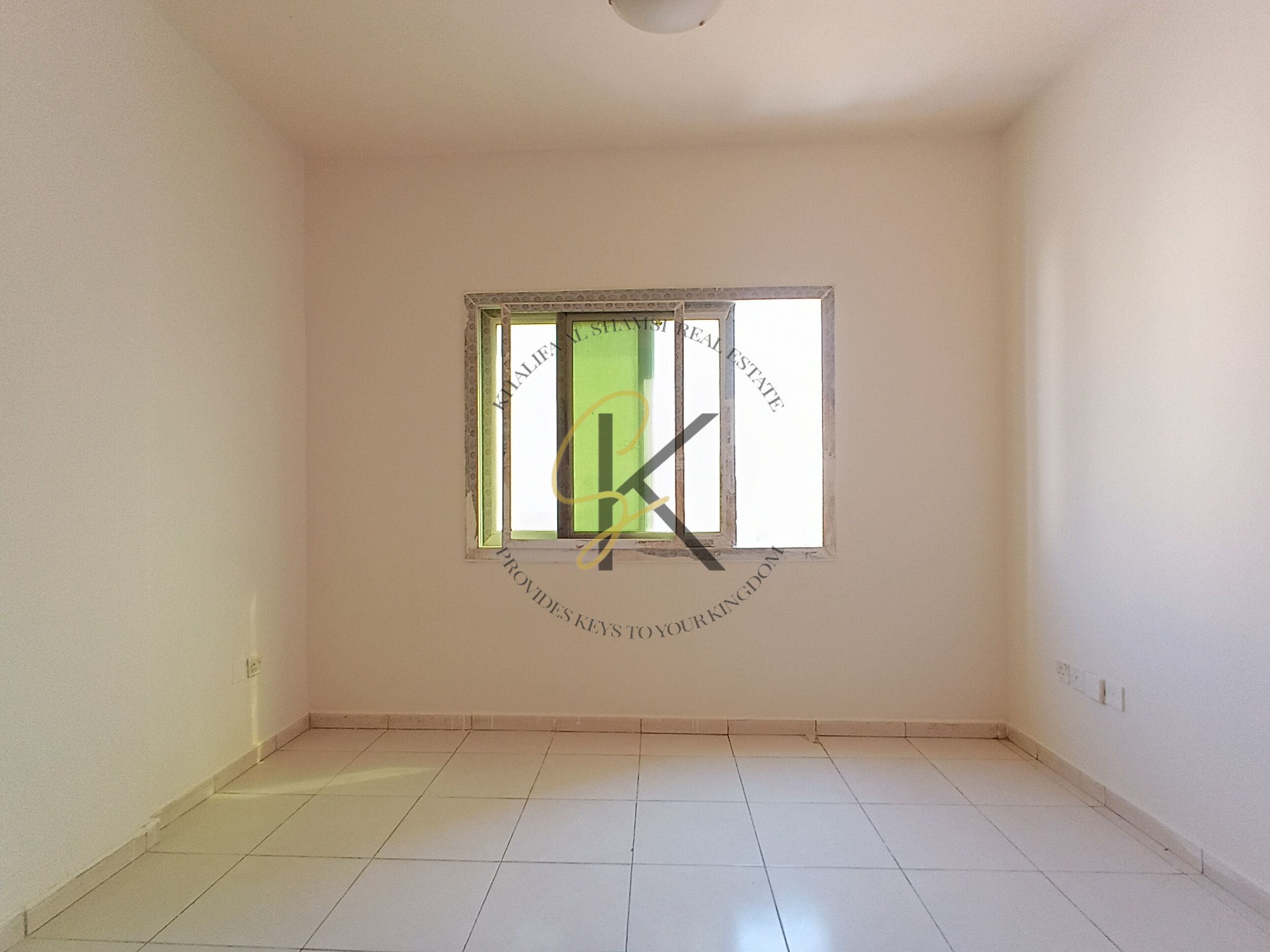 Lavish studio Full of family building Neat and clean Building for contact Babar