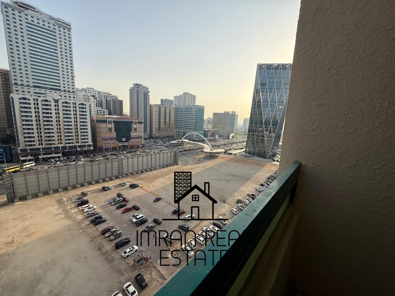 Ready to move Spacious 1BHK Available | Prime Location | Near Nahda bridge | Balcony | Family Building