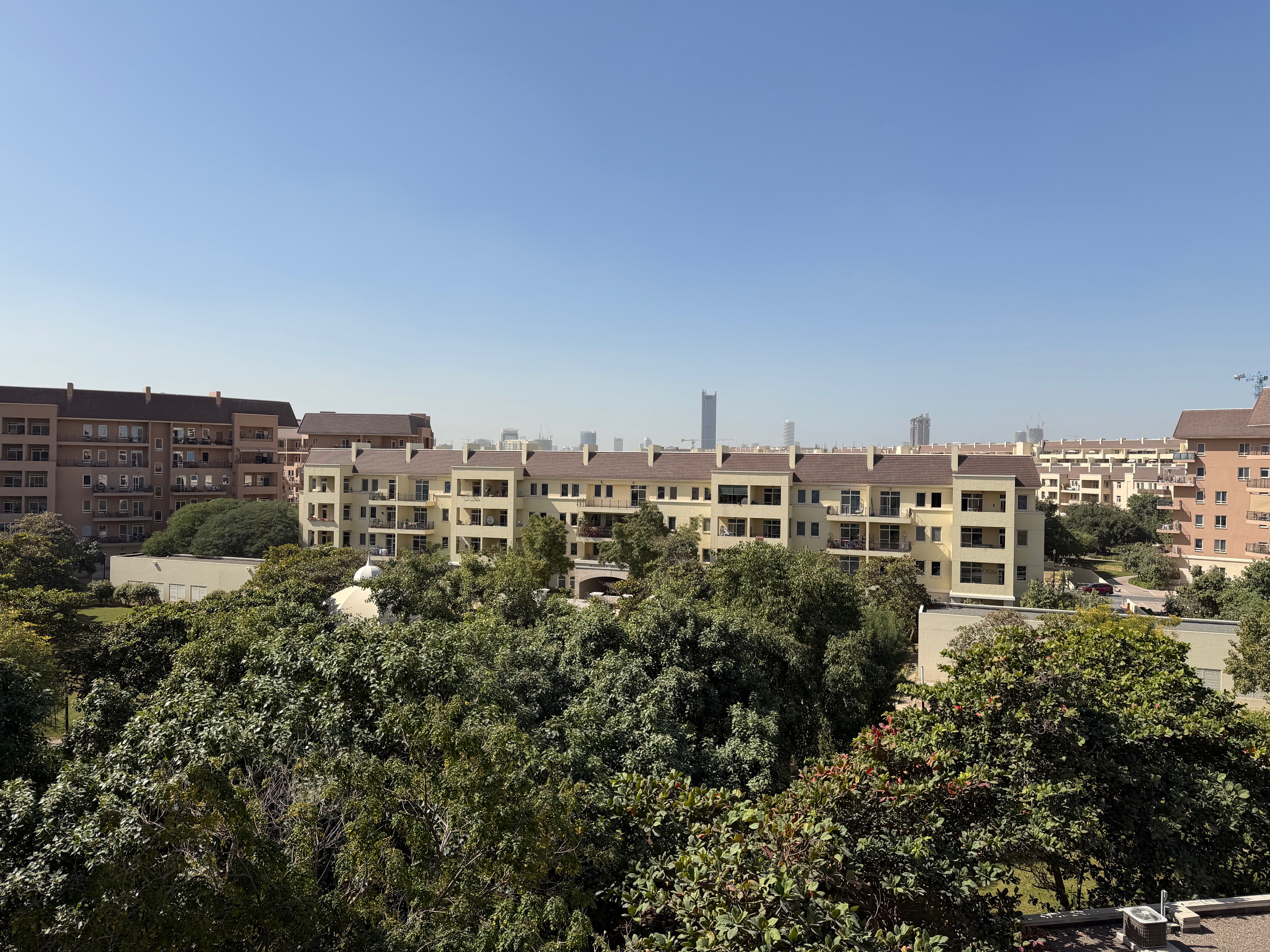 SPACIOUS APT | 2 BALCONIES | COMMUNITY VIEW