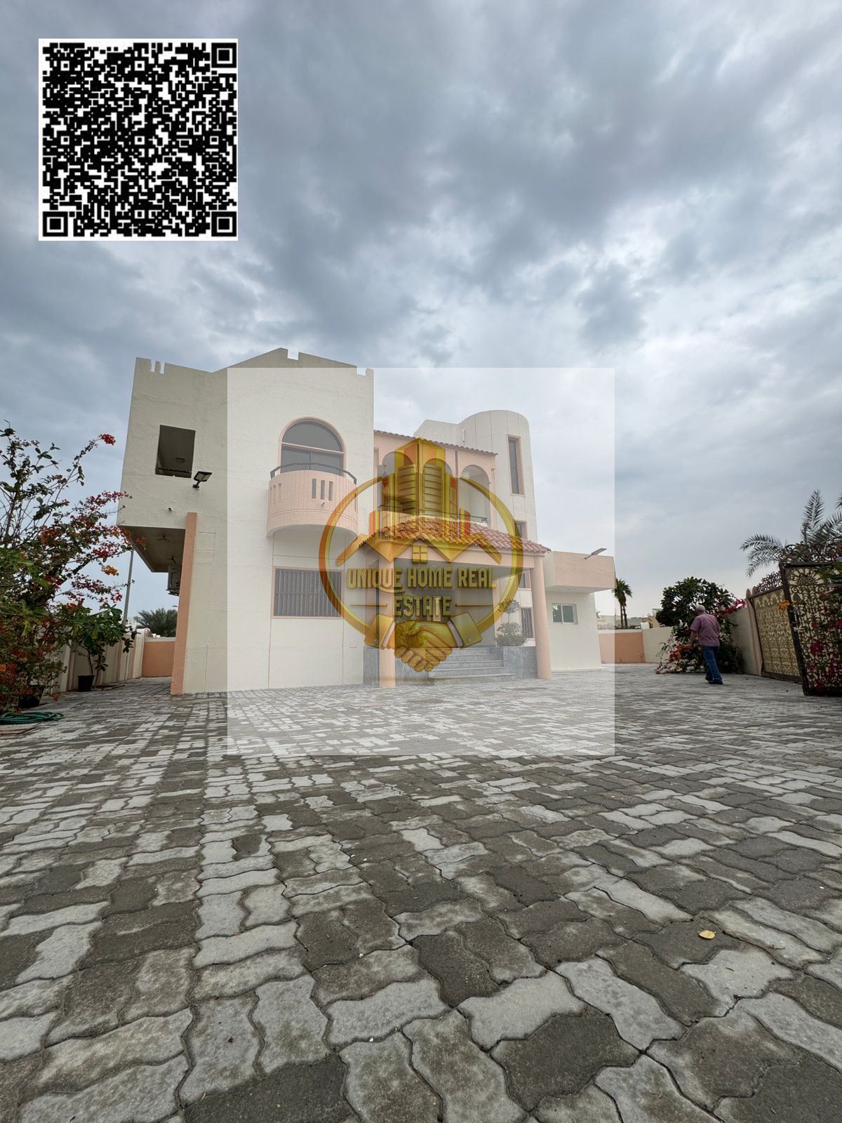 Luxury 5-Bedroom Corner Villa | Al Rifaah – Al Heera, Sharjah | Close to Beach & Parking for 30 Cars