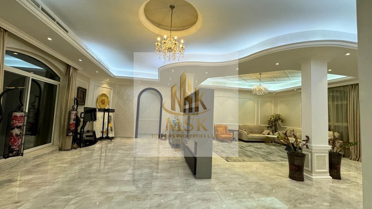 WELL MAINTAINED VILLA | SEMI FURNISHED | GENEROUSLY SIZED ROOMS | PRIME AREA | AFFORDABLE PRICE