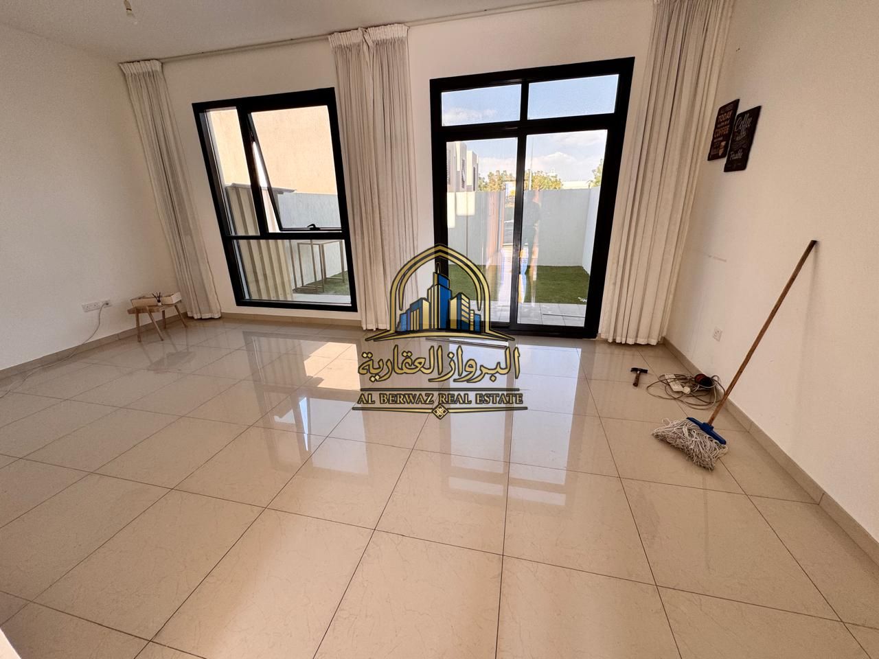 LUXURY 3 BEDROOM WITH MAIDROOM JUST 1.7