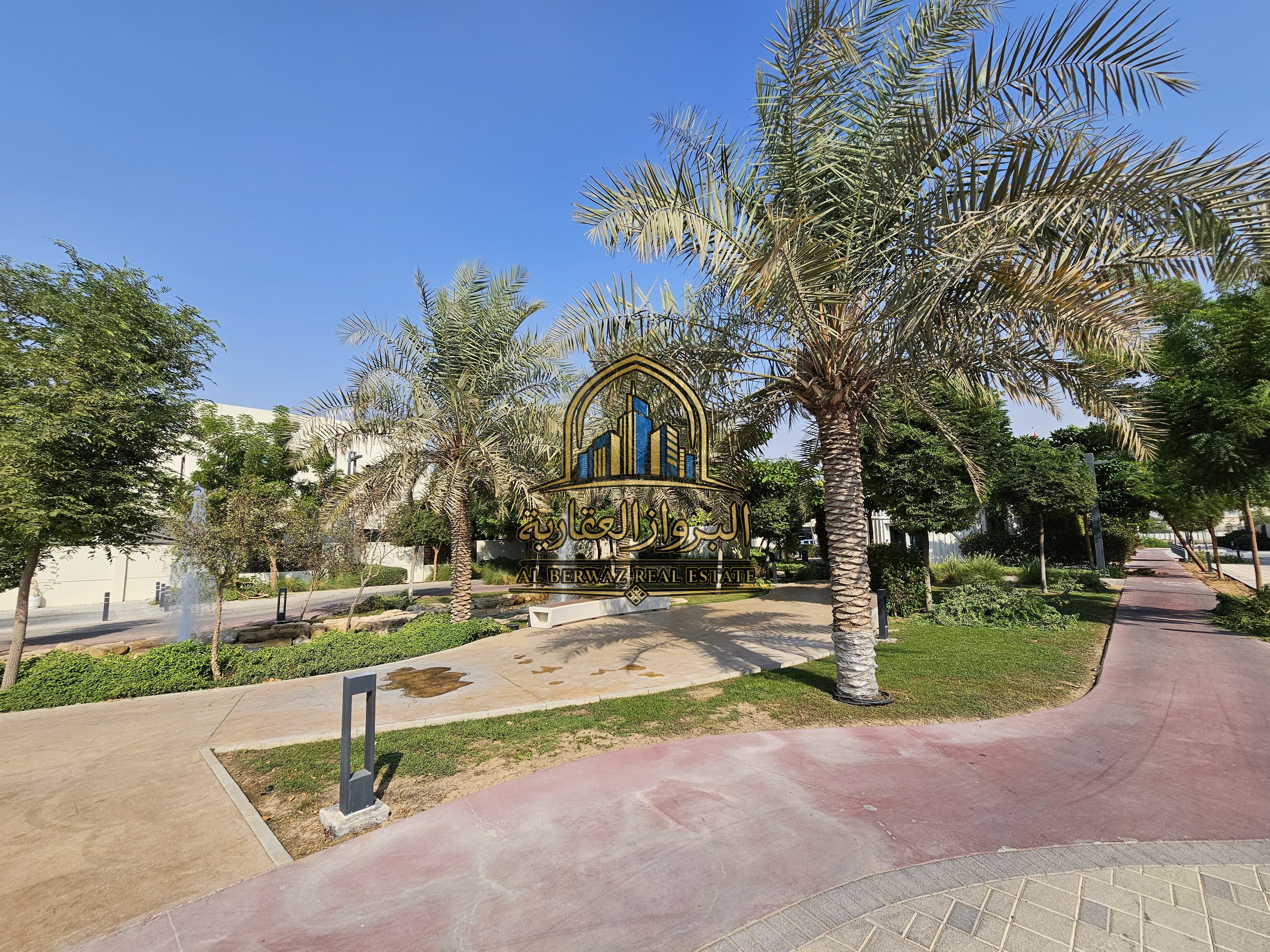 Corner Unit|Amazing Interior Design|3-Bedrooms Villa Close to Park just 118k