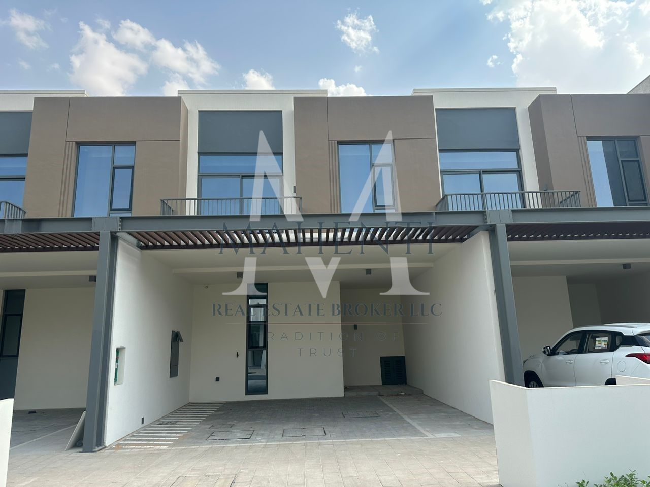 Brand New 3 Bedrooms Plus Maid Room | Near to Entrance