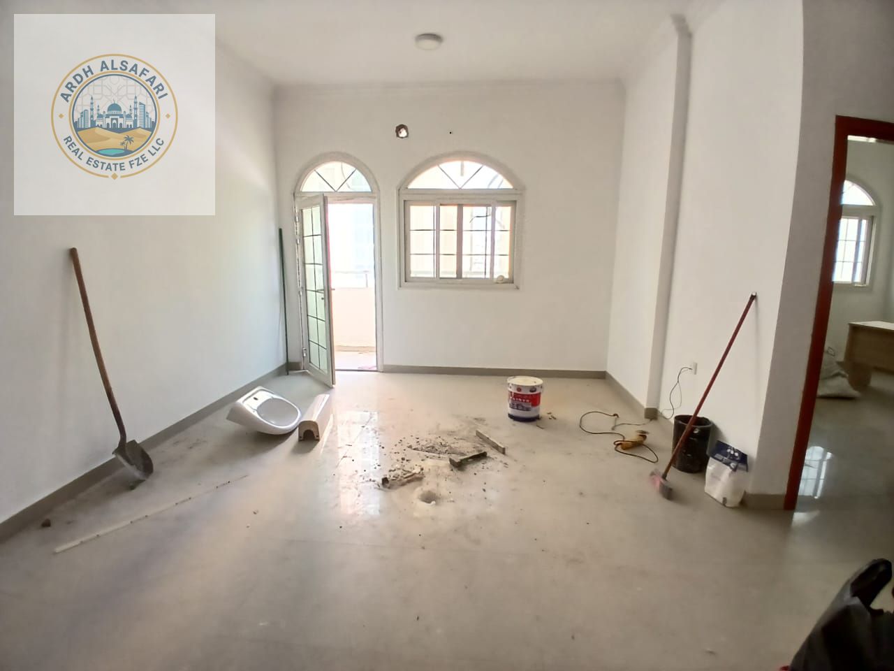 Ready to move big size 2BHk with balcony full family building
