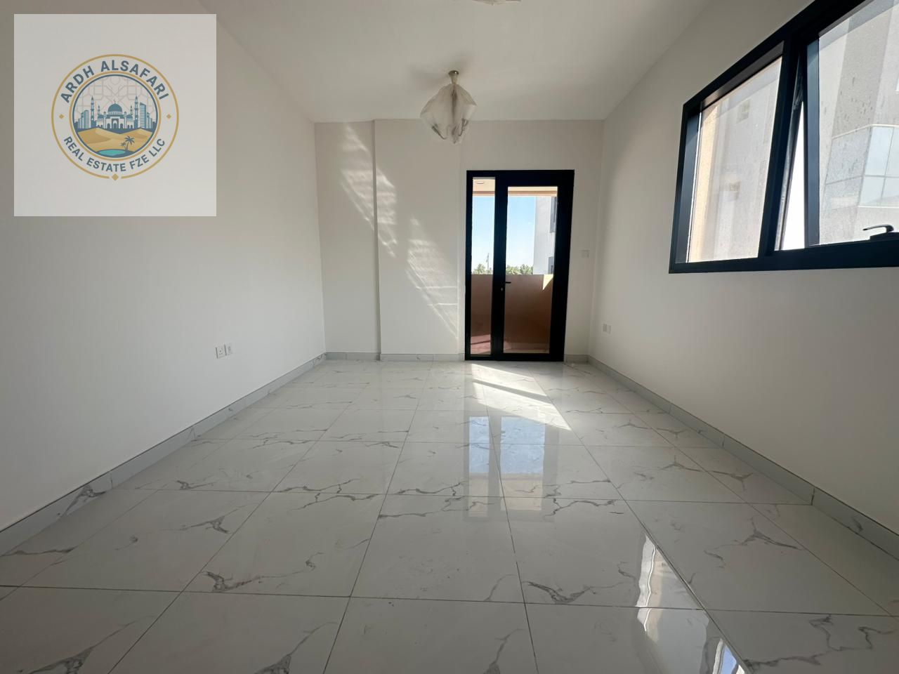 1bhk luxury apartment brand new with balcony on very cheap price for family ready to move visit it hope you will like