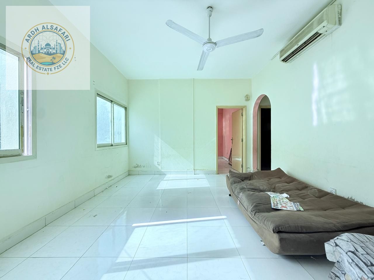 VERY SPACIOUS 1BHK WITH BIG HALL READY TO MOVE APARTMENT NEAR TO AL MADINA SHOPPING CENTER