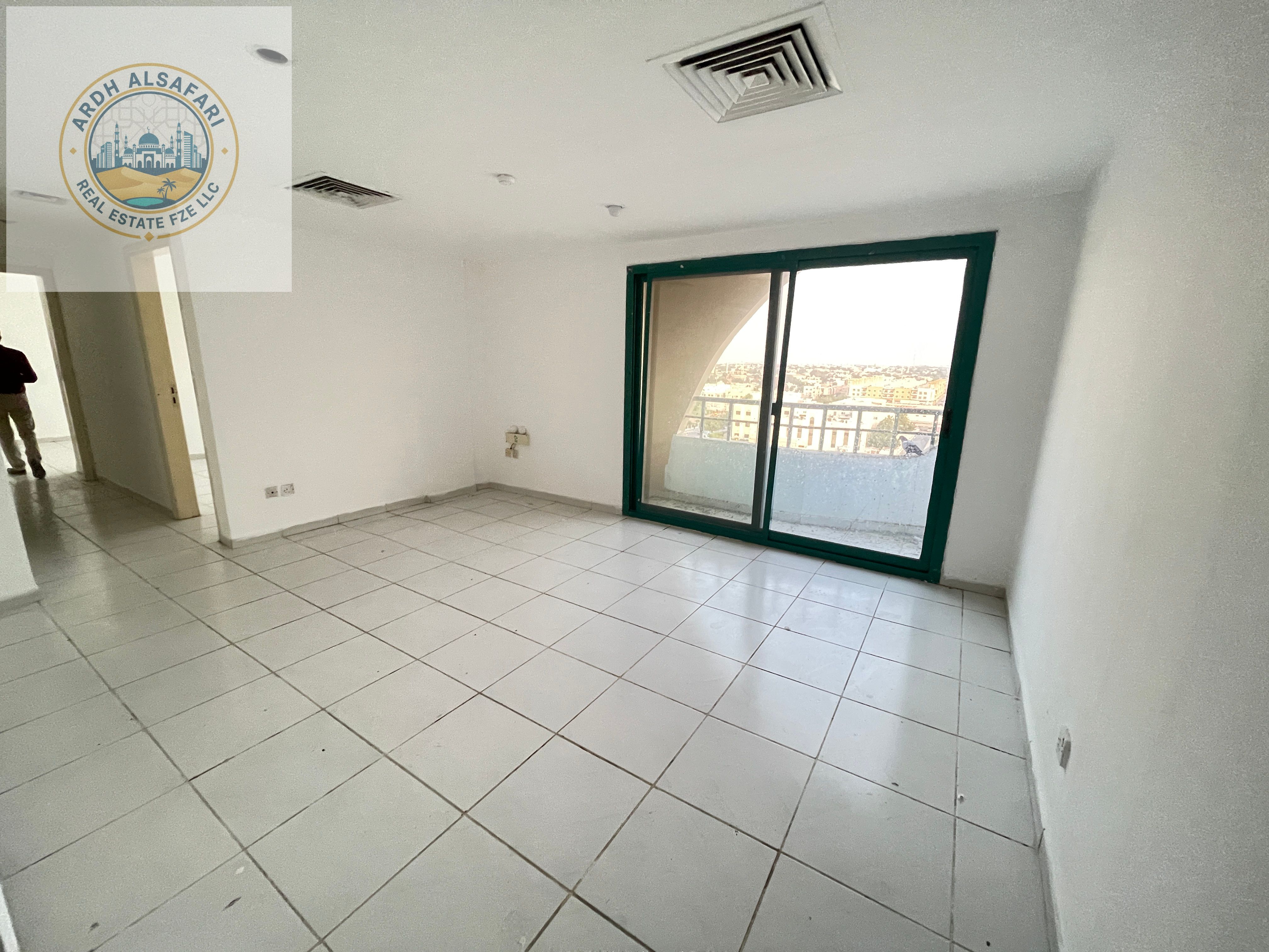 Central AC -Sunlight 2BHK With Balcony Close To Bus Stop